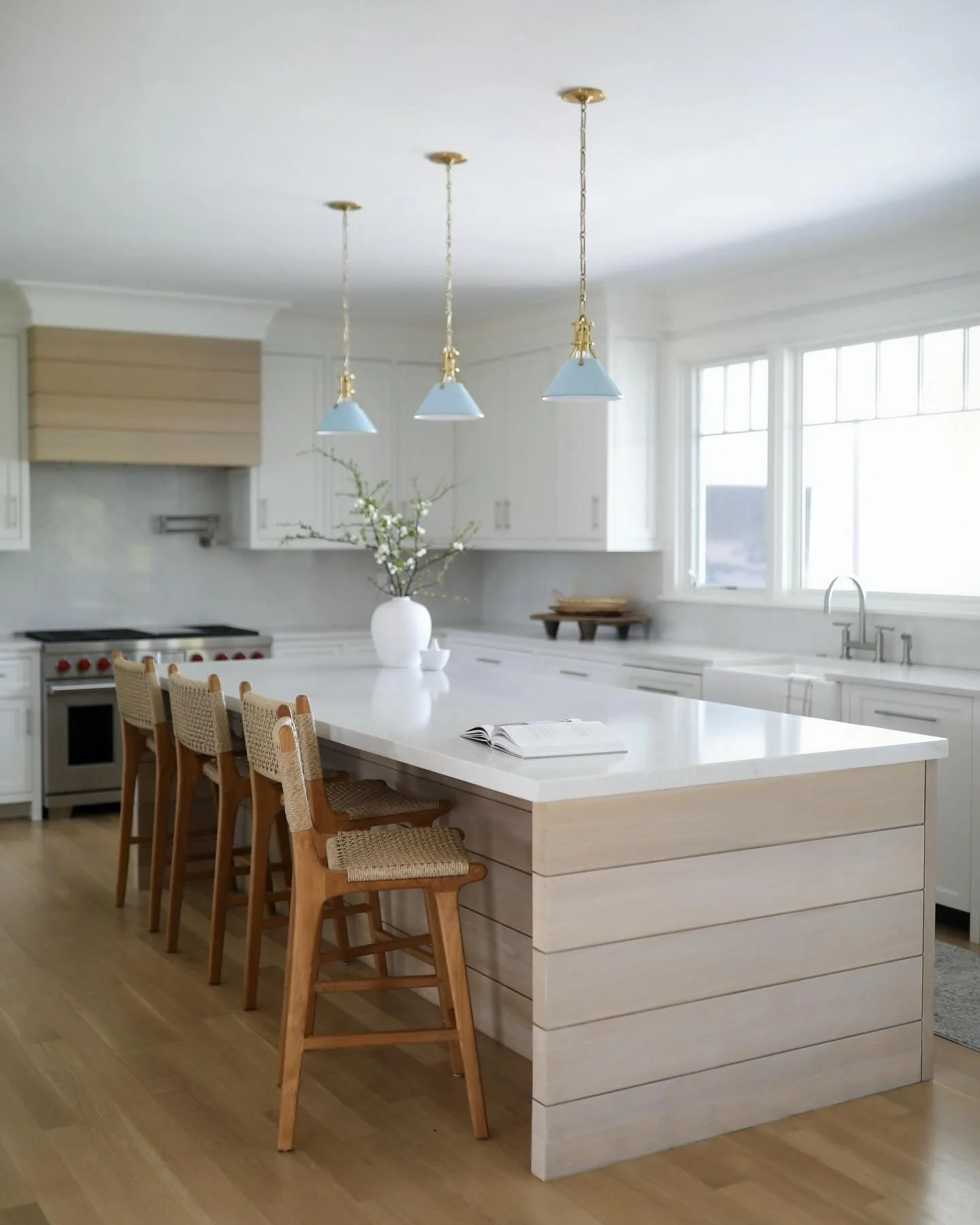 Warm wood, soft light, and space to breathe. Designed for slow mornings and long weekends #HaasDesign #happymemorialdayweekend 
•
•
•
•
•
#MemorialDayWeekend 
#CoastalKitchen 
#InteriorDesignInspo 
#ModernMasculineDesign 
#H