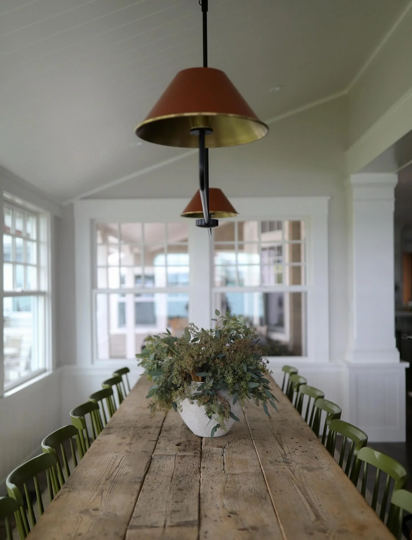 Every unforgettable gathering begins here &mdash; a blank canvas ready to become a holiday dining scape 🦃 🍷🍾 #thanksgiving #holidayseason 

&bull;
&bull;
&bull;
&bull;
#HolidayEntertaining
#TableScapeInspiration
#DesigningTheTable
#HolidayHosting
