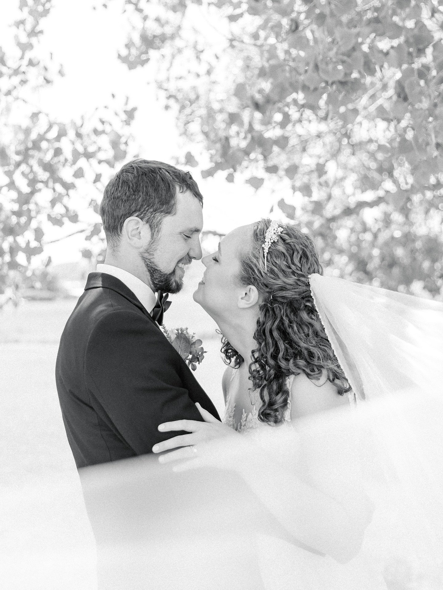 Laura &amp; Kyle are married!! 🎉

What an honor it was to spend the day with these two on Saturday. 🤍 and how can you beat a June wedding like this? A sweet couple, amazing people, a wonderful venue (@generationsweddingsandevents) and great weather