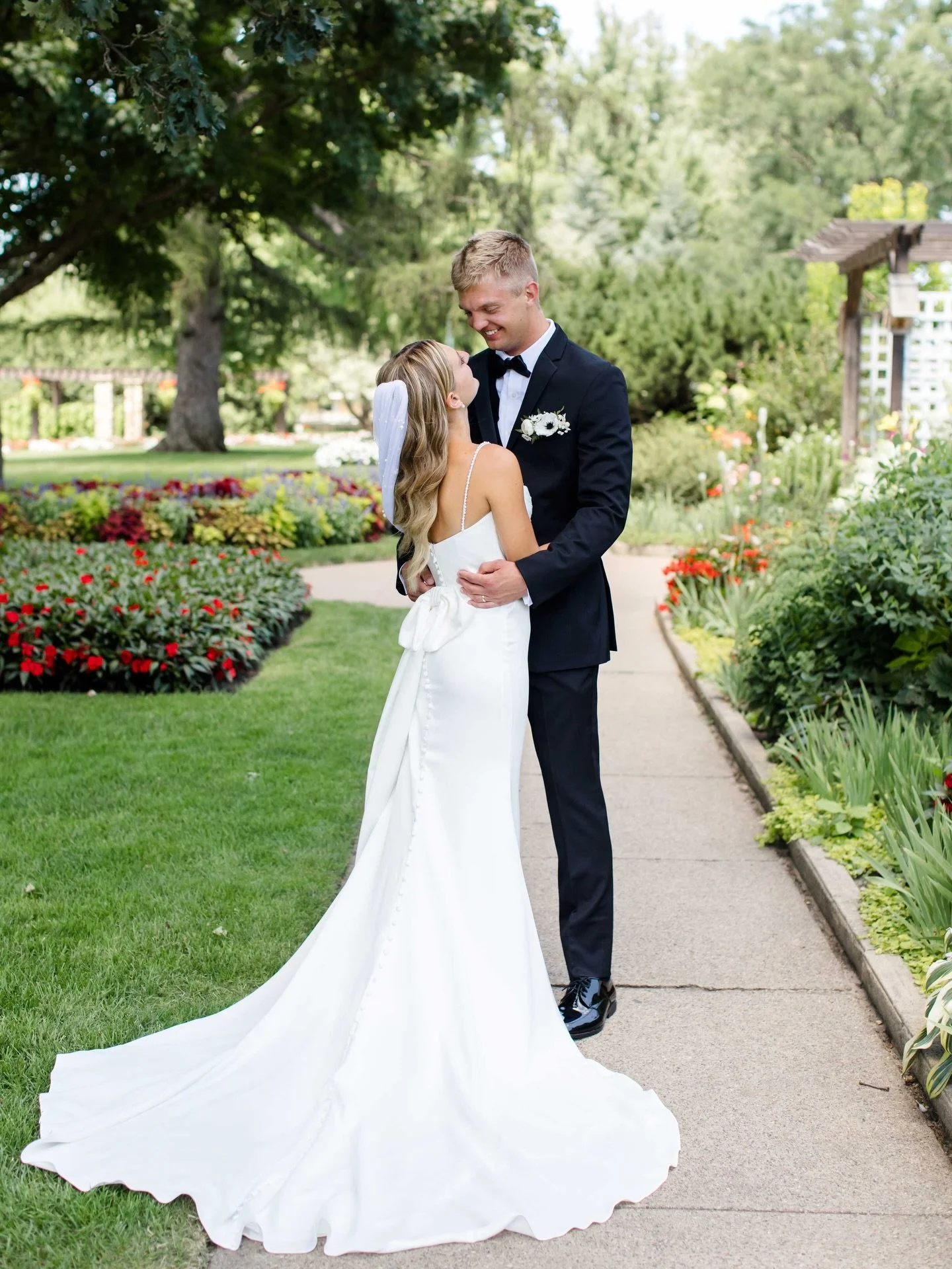 The most beautiful and joy-filled day with Ben &amp; Jaimie last July! It was such an honor to help these two celebrate. 🤍

Venue: @monickyards 
Photography: @lynseyprosserphotography 
Floral: @thistle.dot.floral 
Rentals: @prairielanevintagerentals