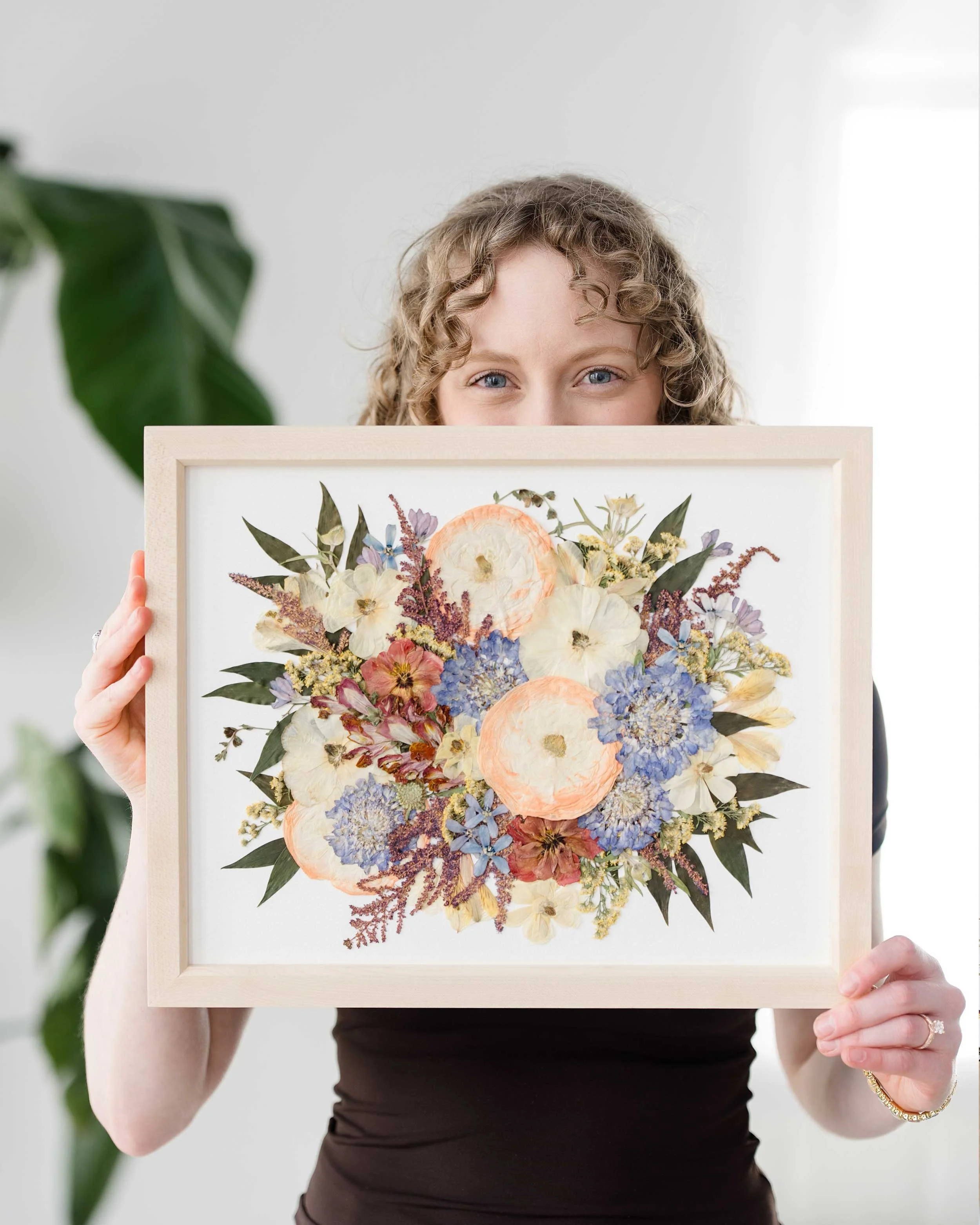 A fresh set of brand photos for the incredibly talented Lexi of @trykketflowers. 😊💫

One thing I love about studio sessions is how versatile we can be.&nbsp;The studio is a blank canvas and allows the things that make your brand unique (in this cas