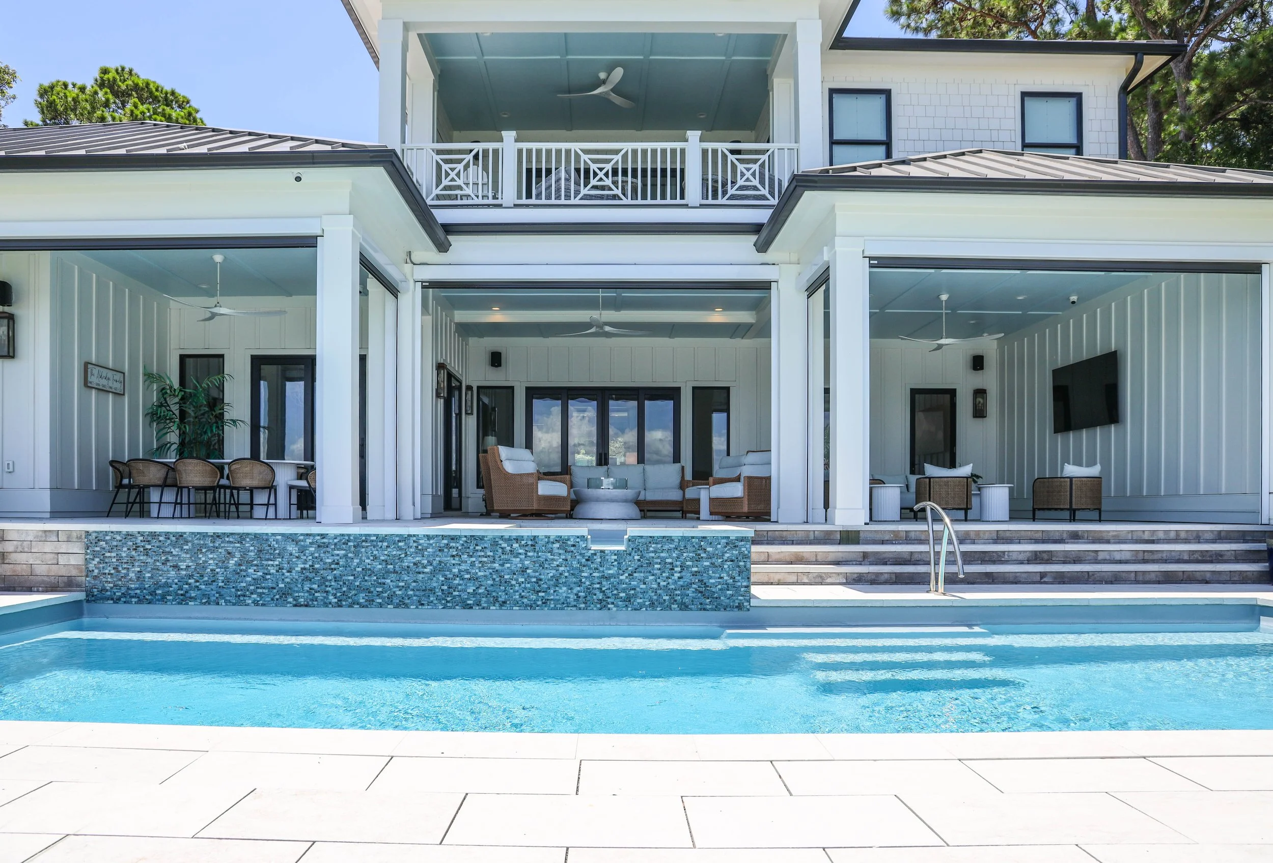 Oakleaf Backview with Pool.jpg