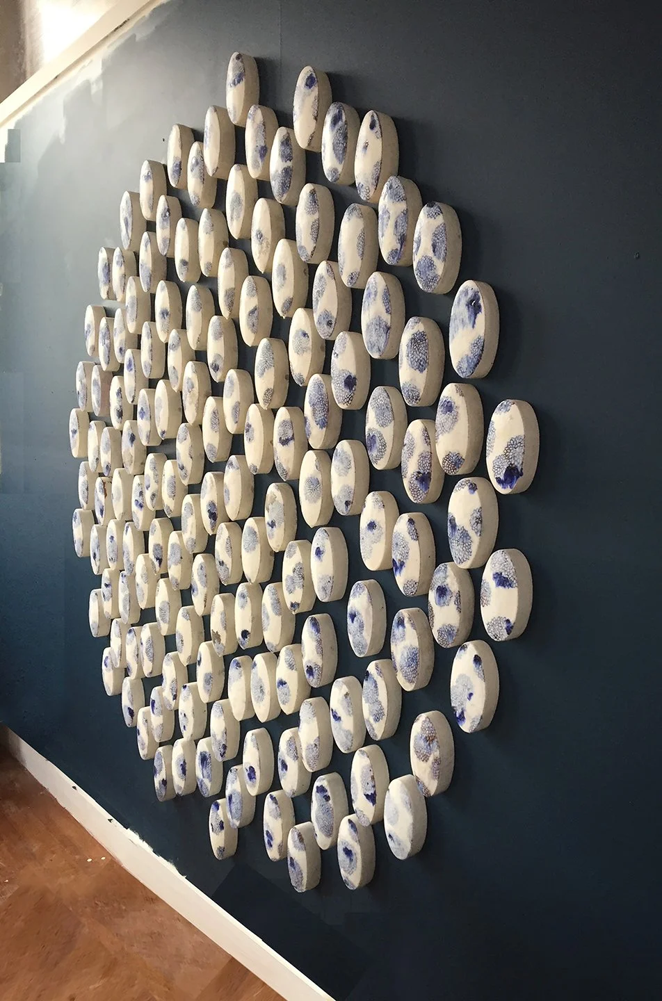   Chrysanthemum Wall , side view 