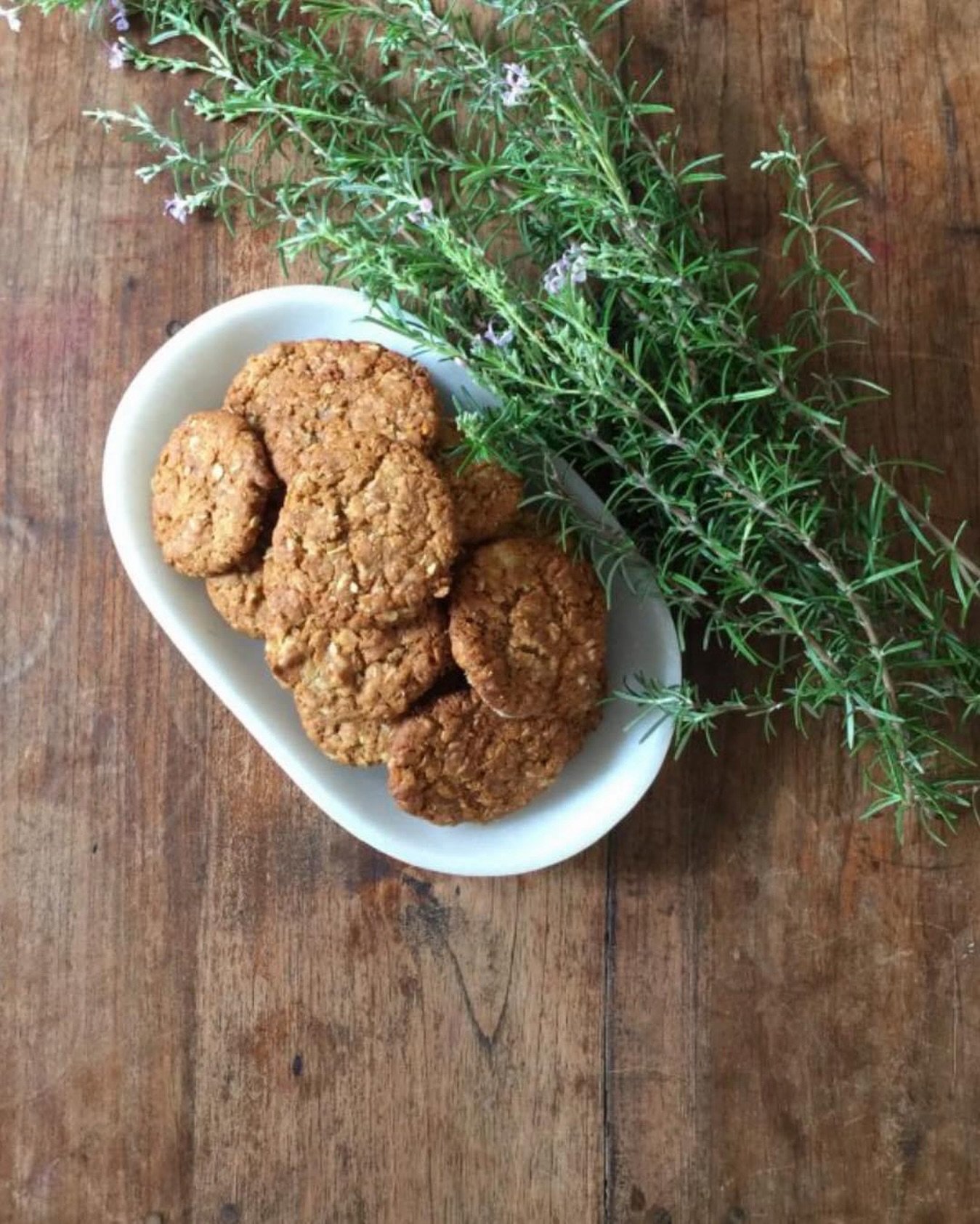 Every year we make ANZAC biscuits.

This recipe from the CWA is my favourite.

Do you like a chewy or crunchy ANZAC biscuit?

There are cooking times for both below! 

ANZAC Biscuits from the CWA

Ingredients
125 gms melted butter
1 tablespoon Golden