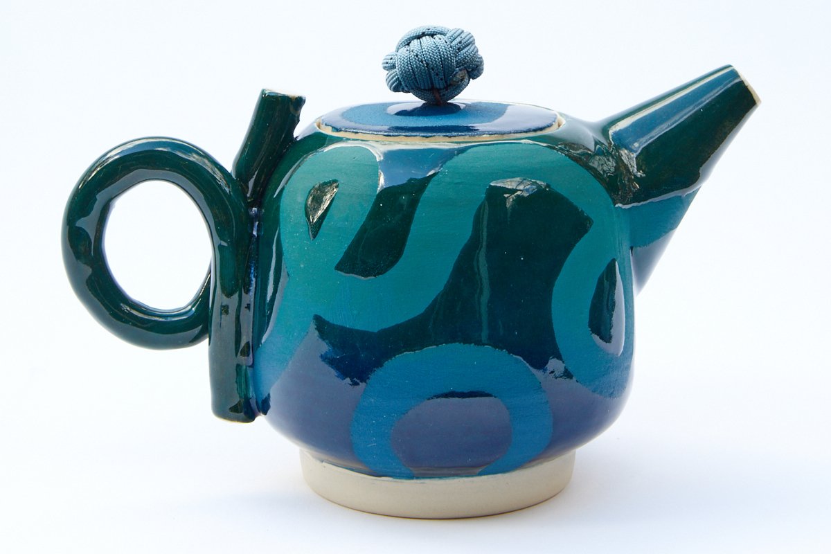 11_19_21-SwirlyDarkBlueGreenTeapot_067.jpg