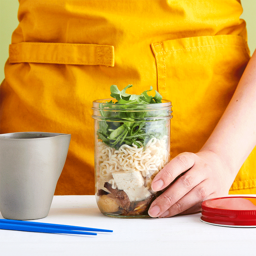 OrganicGirl_BabyArugula_MakeAheadRamen_473.gif