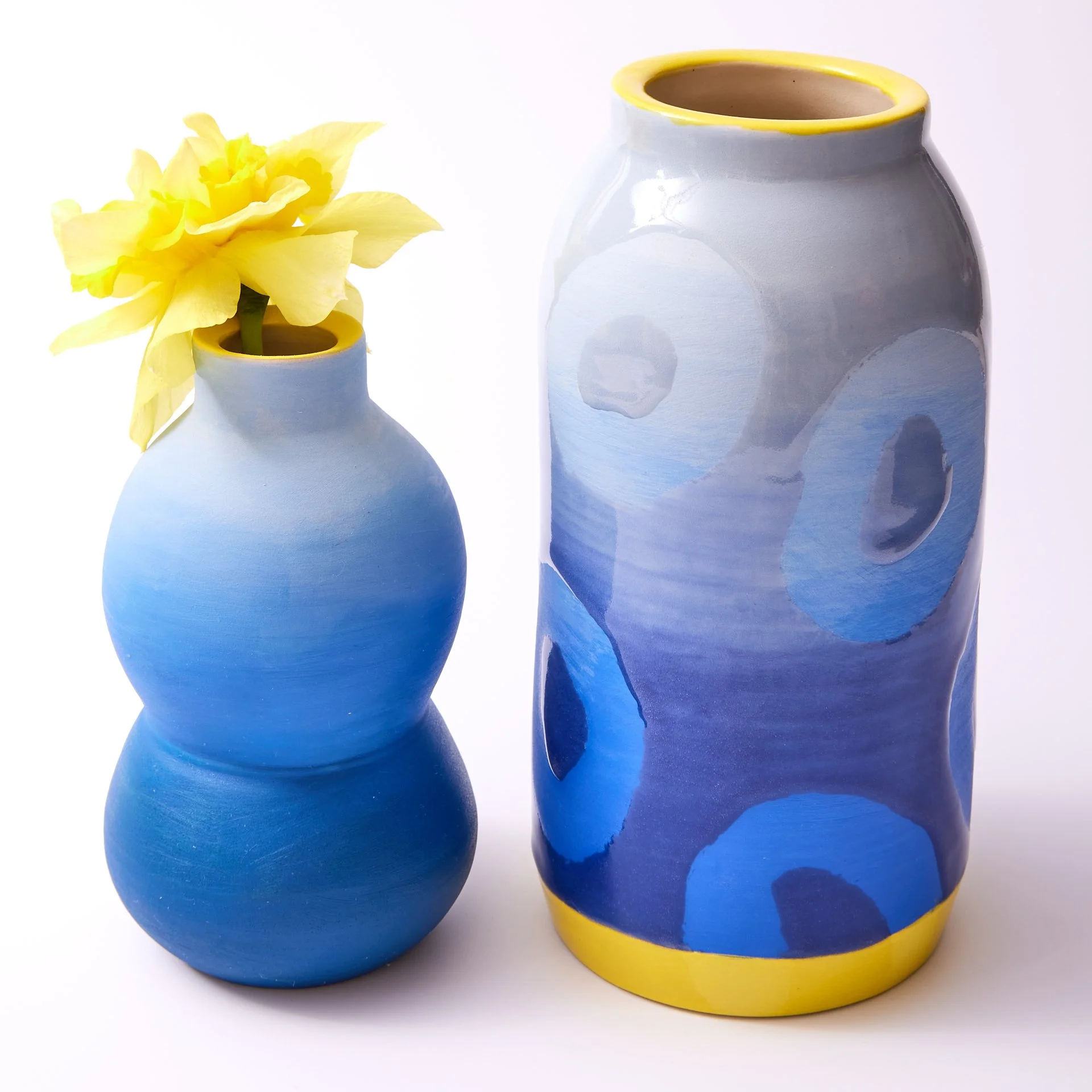 2023Spring_TallOmbreUnderglazeCircleResistBlueVase-YellowAccents_119.jpg
