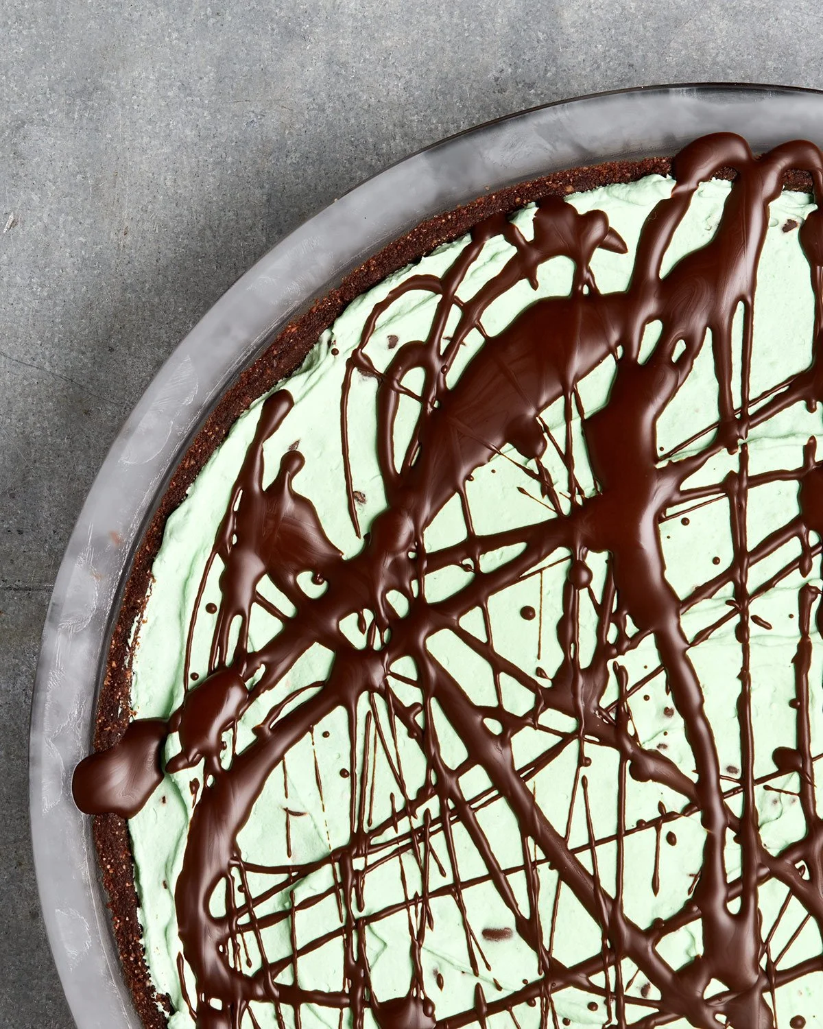 DELISH_202005_Keto-Frozen-Mint-Chip-Pie_090_LS.jpg