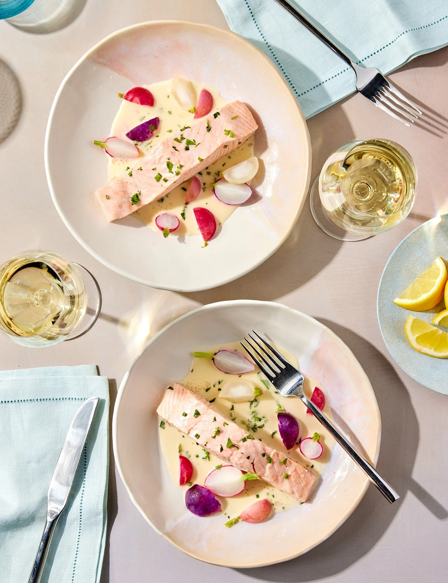 WineSpectator-SeafoodStory_Poaching-Salmon_177.jpg