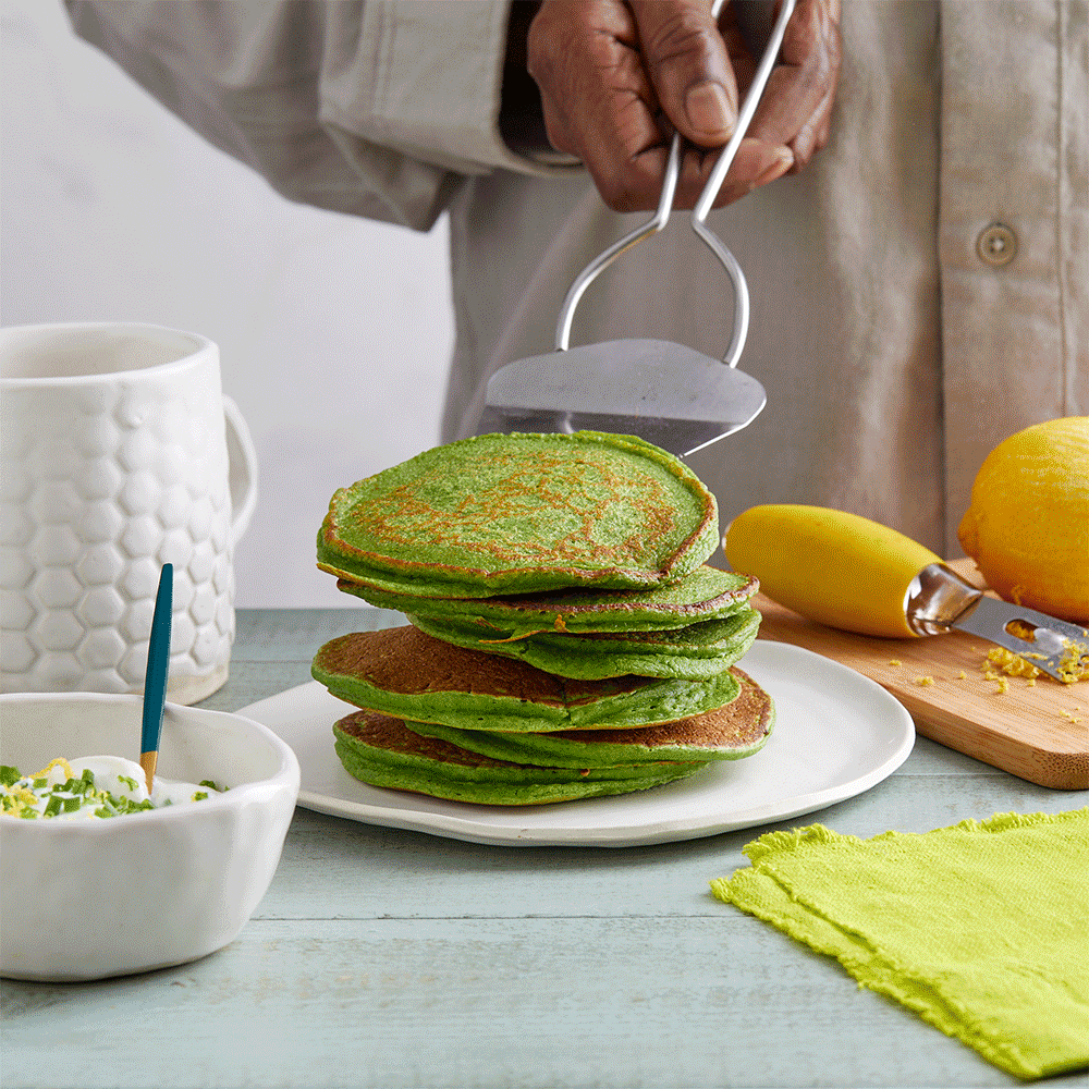 OrganicGirl_SpinachOatsPancakesLemonRicotta_stopmotion.gif