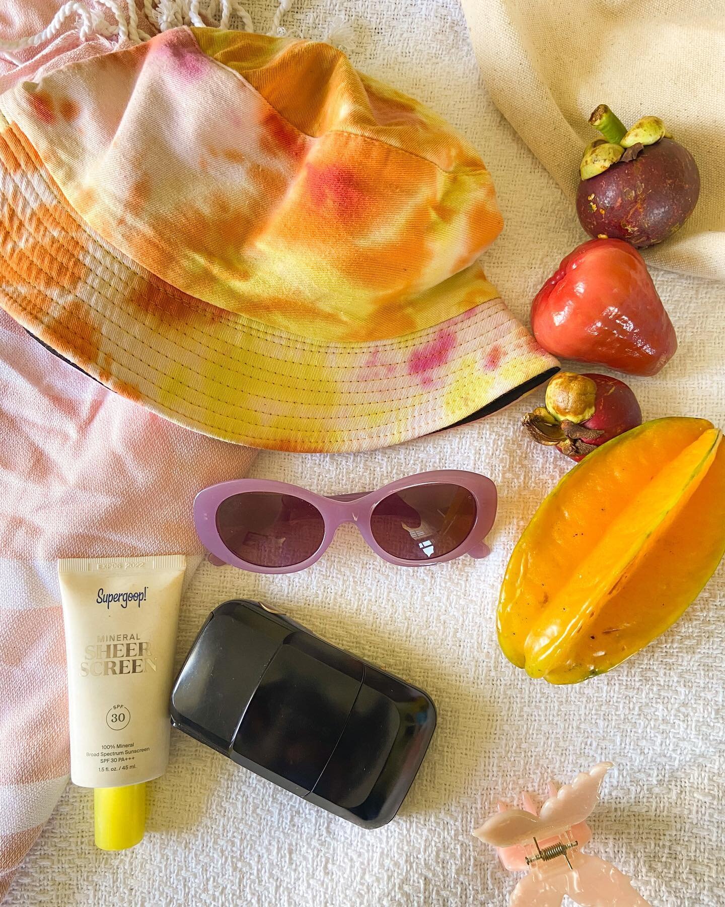 saying goodbye to summer🍍🍌🥭📷👒🌞