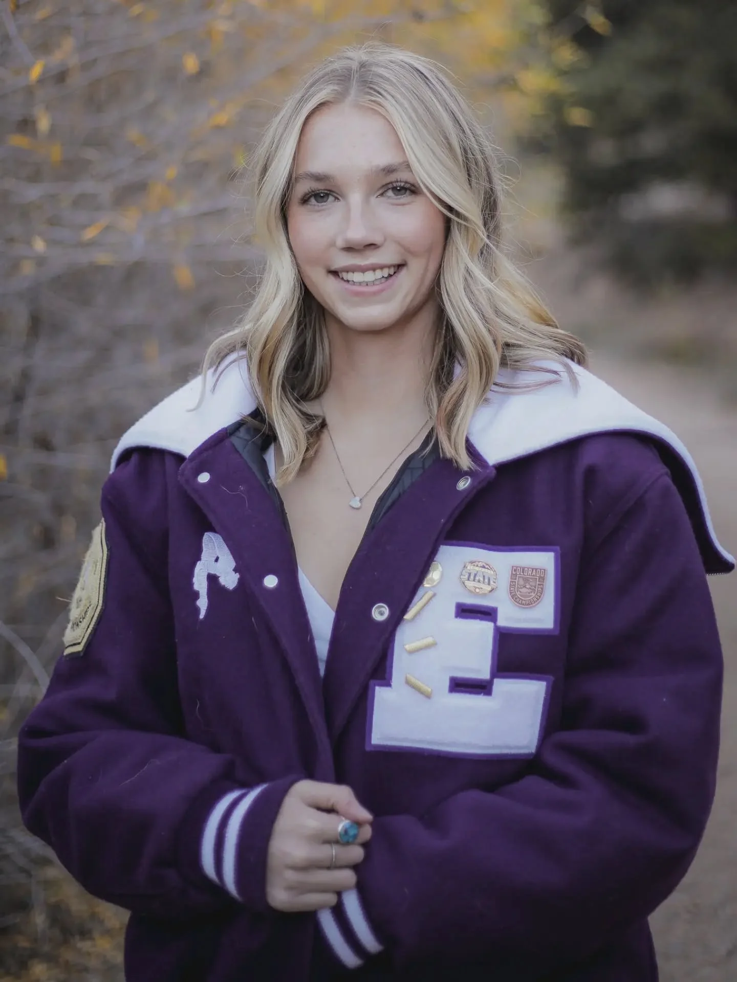 Seniors! ✨️ Lemme know if you'd like to book! ✨️