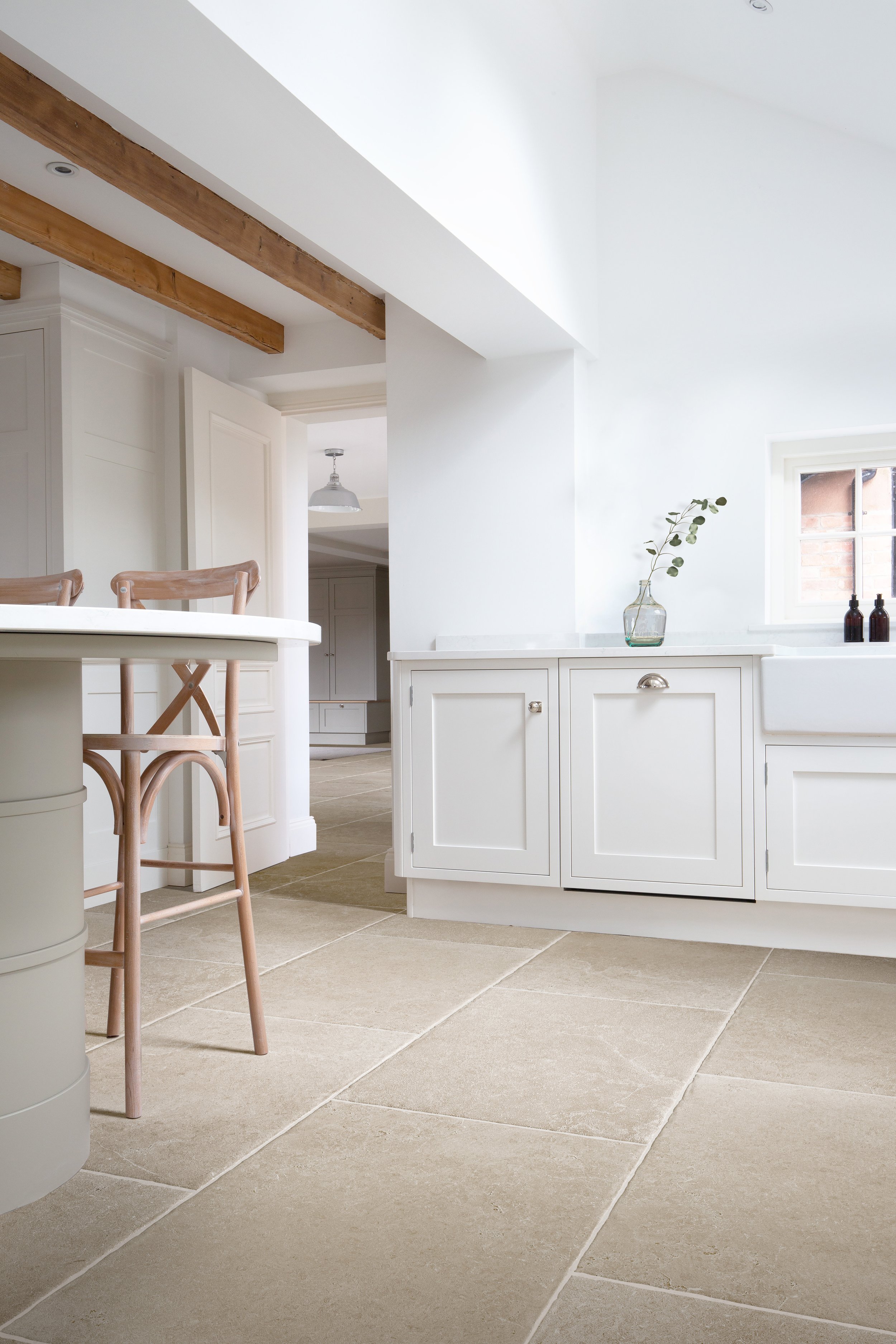 JJA157_230216_028_Hambleton_Beige.jpg