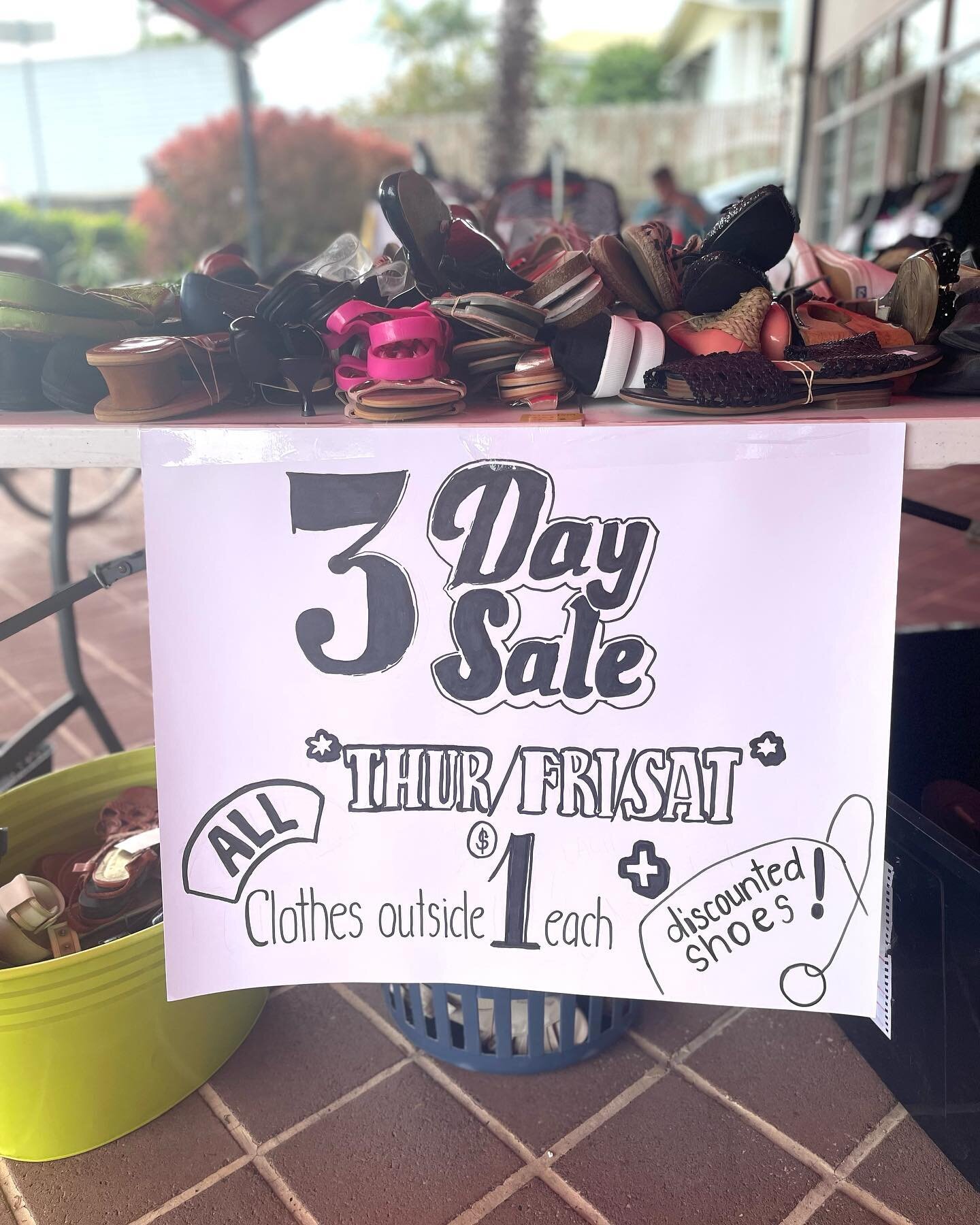 Today is the first day of our 3 Day Sale! 🥳

For the next three days all clothing on our outside racks are just $1, shoes are heavily discounted ($1-$5) and bundles are half price! ❤️