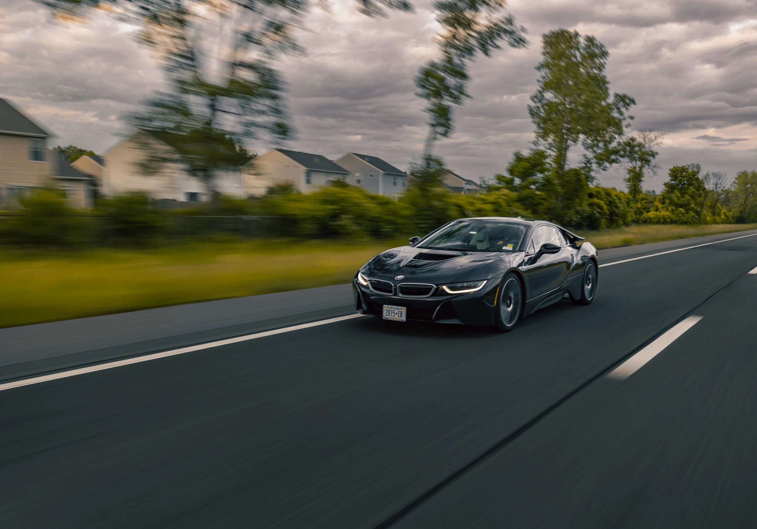 SBMWI8 100.jpg