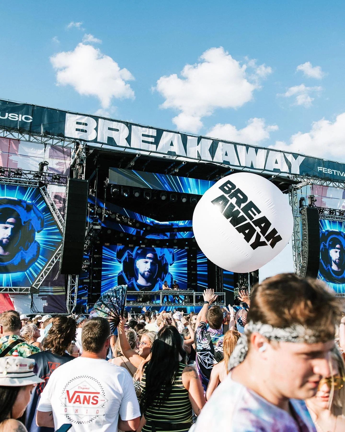 BREAKAWAY MUSIC FESTIVALS