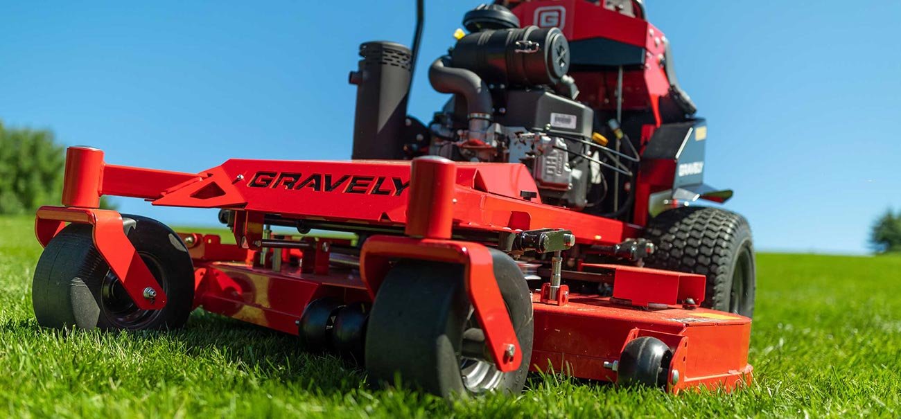 gravely-pro-stance-stand-on-mower-5.jpg