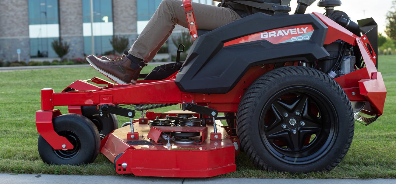 gravely-pro-turn-600-series-6.jpg