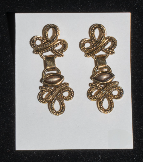 Aug. 10th - Jewelry Sale Day 2: Find high-end jewelry from vintage to modern, priced to sell kicking off Car Week.