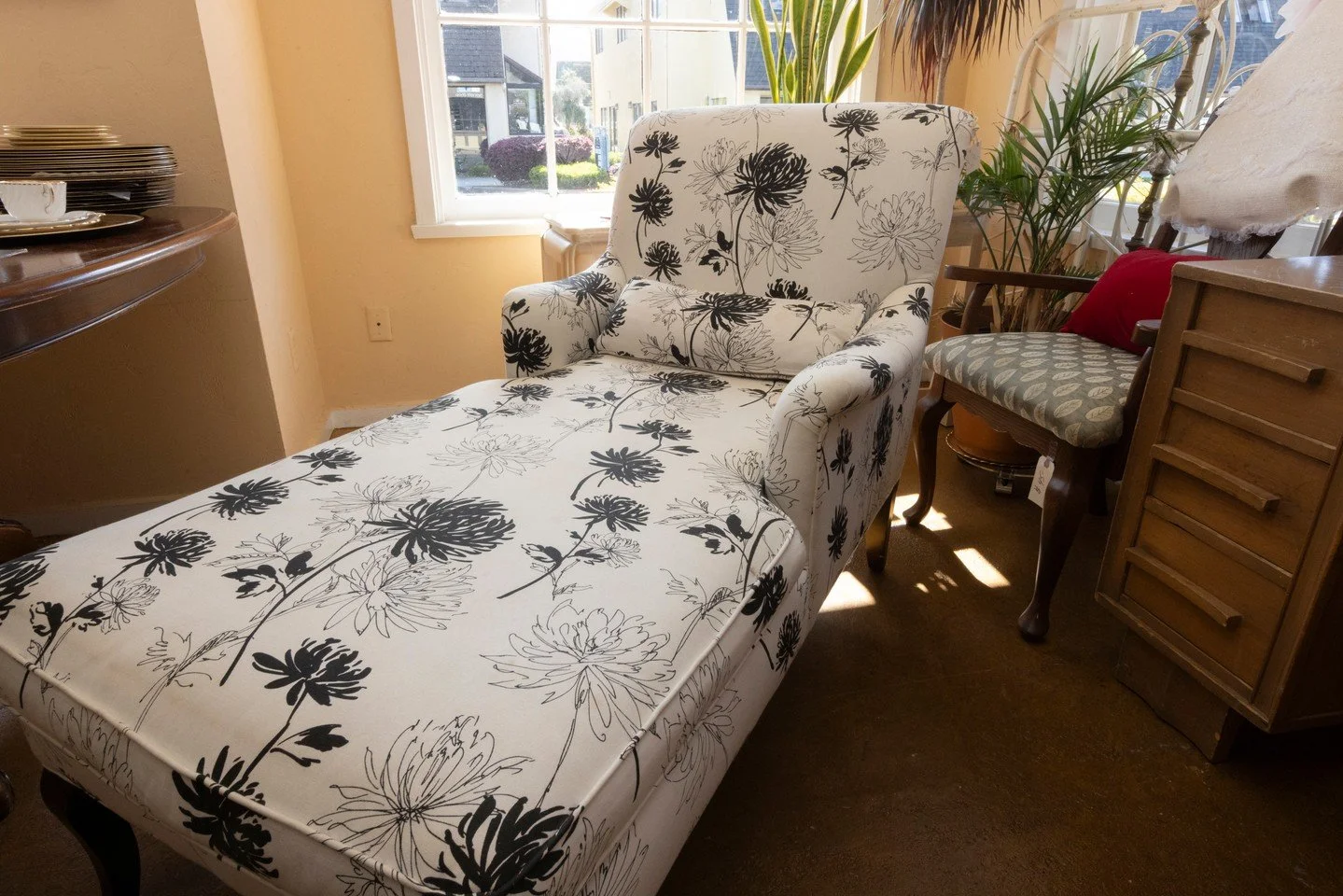 🍀 Give Back &amp; Feel the Luck of the Irish! 🍀 This St. Patrick&rsquo;s Day, let&rsquo;s celebrate more than just good fortune&mdash;let&rsquo;s celebrate the power of giving back! 

Every purchase at Joining Hands Benefit Shop does more than just