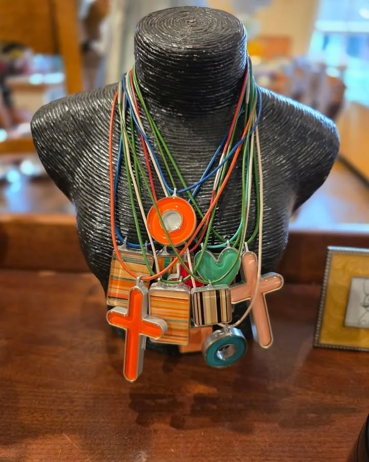 Spring is a time of renewal&mdash;and a perfect moment to refresh your home while giving back. At Joining Hands Benefit Shop, every donation and purchase helps support vital programs through Interfaith Outreach of Carmel.
Clear space, create impact, 