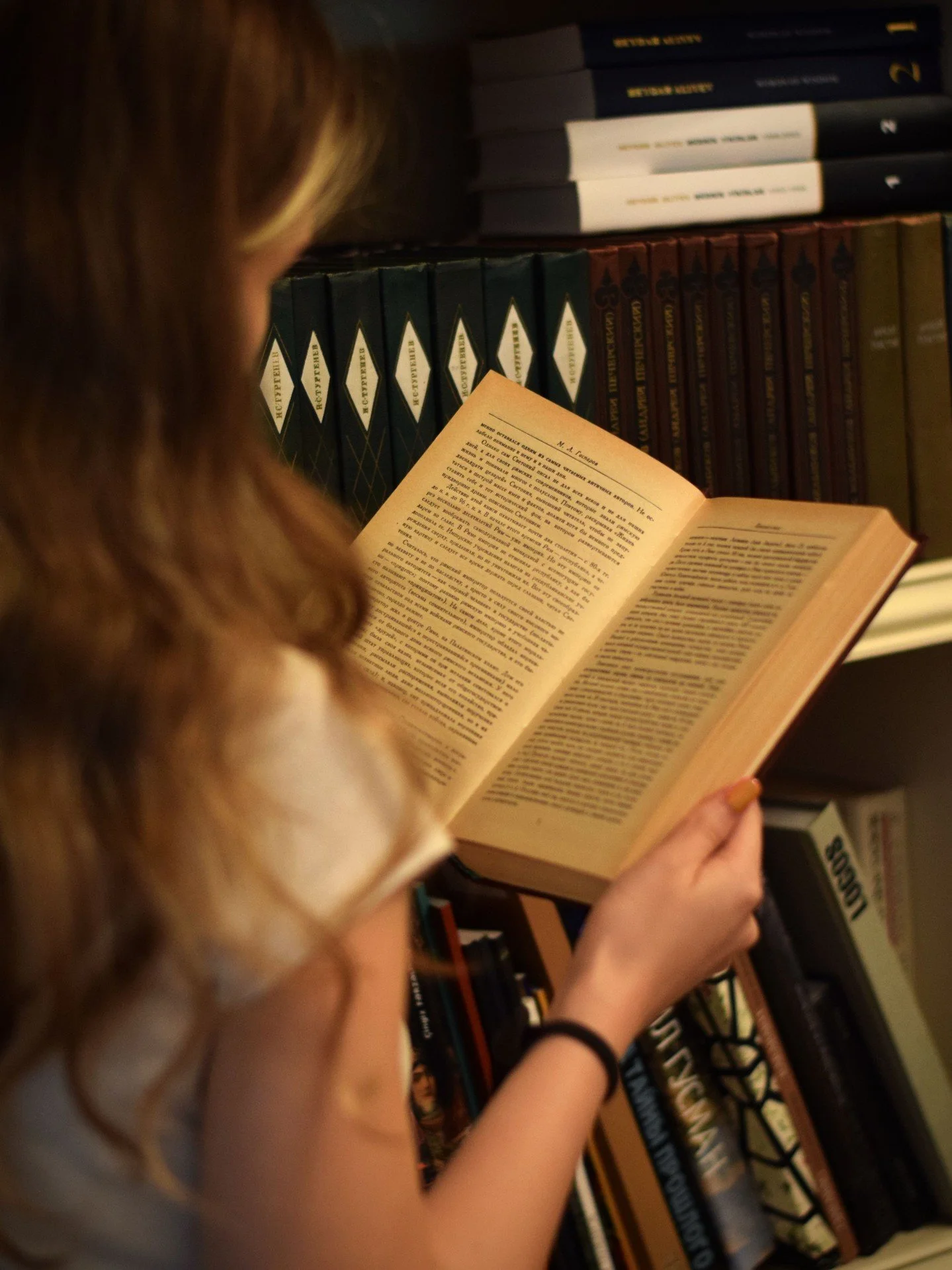 Book lovers, this one's for you.

This Saturday only, Joining Hands Benefit Shop is bringing hundreds of books outdoors for a special Sidewalk Book Sale. Browse fiction, mysteries, biographies, cookbooks, children's books, history, nonfiction, and mo