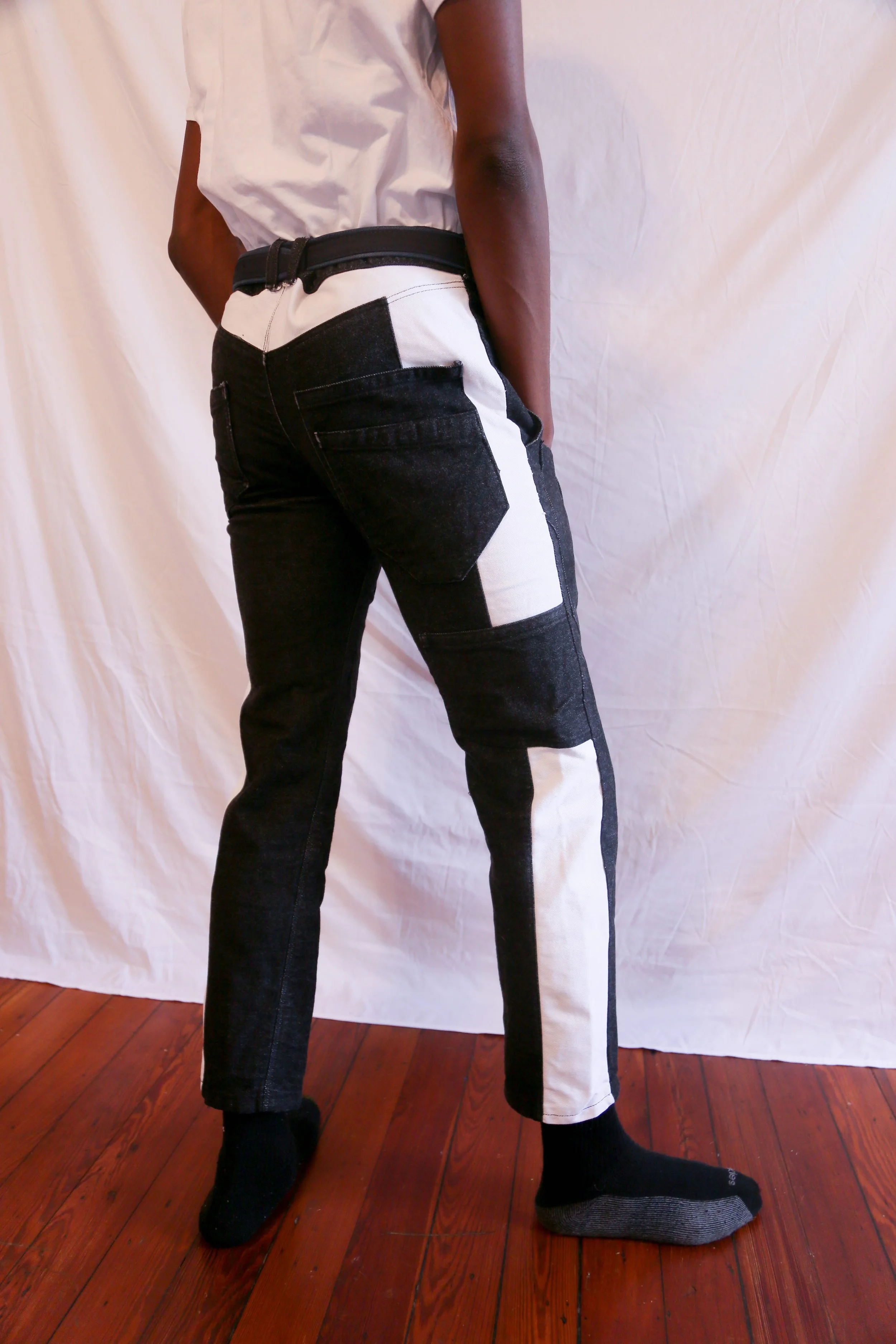b:w-jeans_3.jpeg