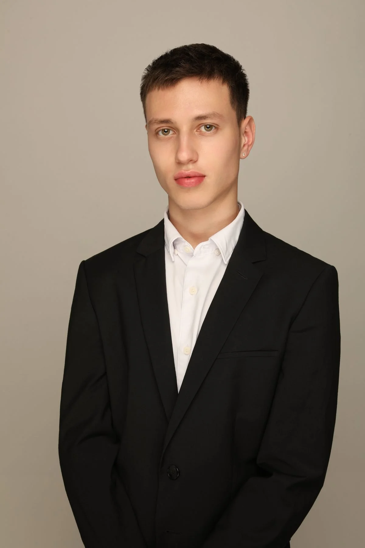 tampa-headshot-photoshoot-yism-anton-head-shots-02.jpg