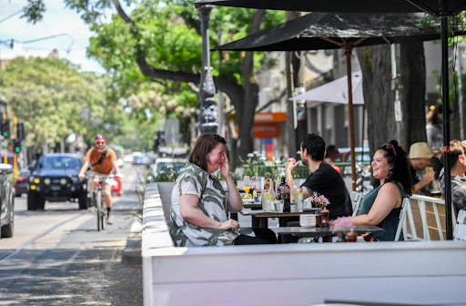 Amenities within walking distance, access to al fresco dining, shops and yoga studios