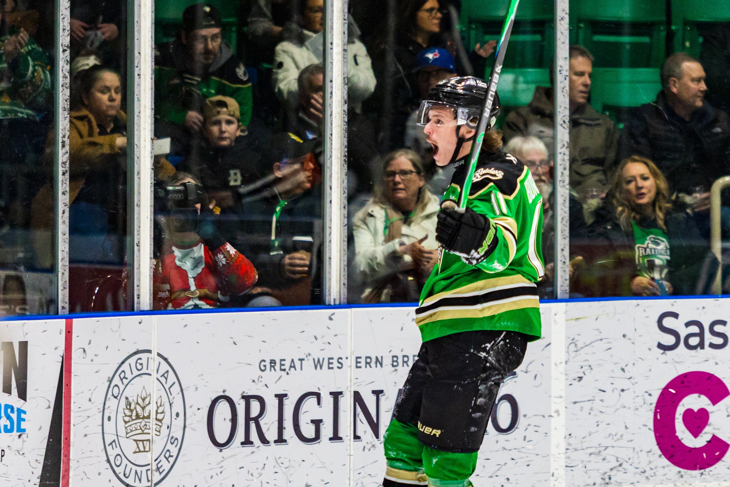 Raiders_Rockets_121925-7.jpg