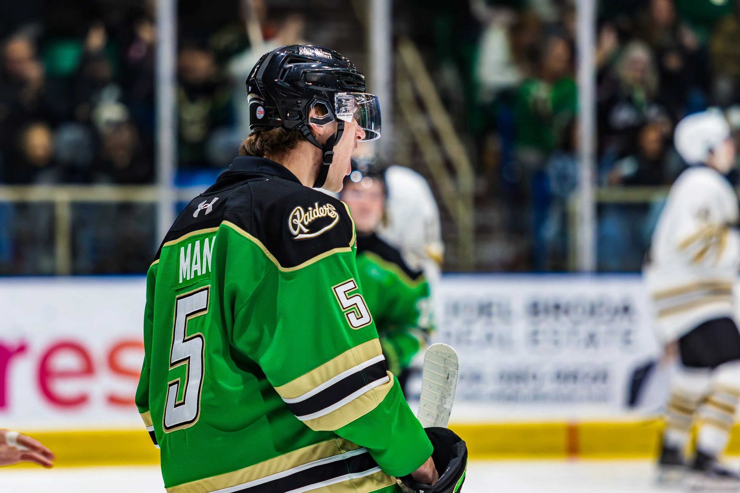 Raiders_WheatKings_112125-14.jpg