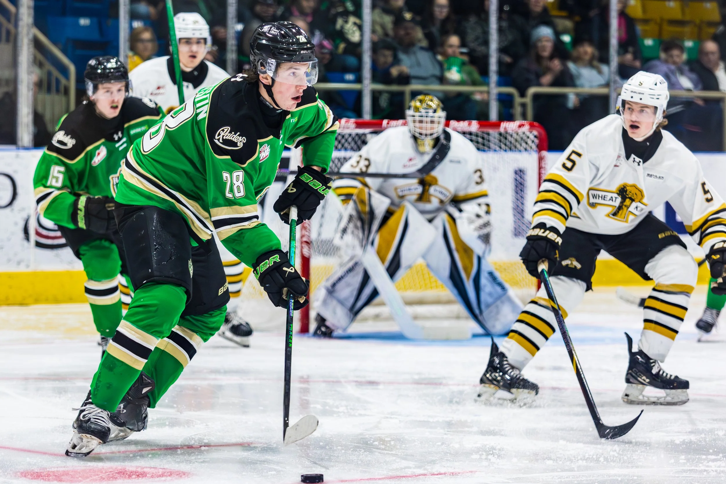 Raiders_WheatKings_112125-29.jpg