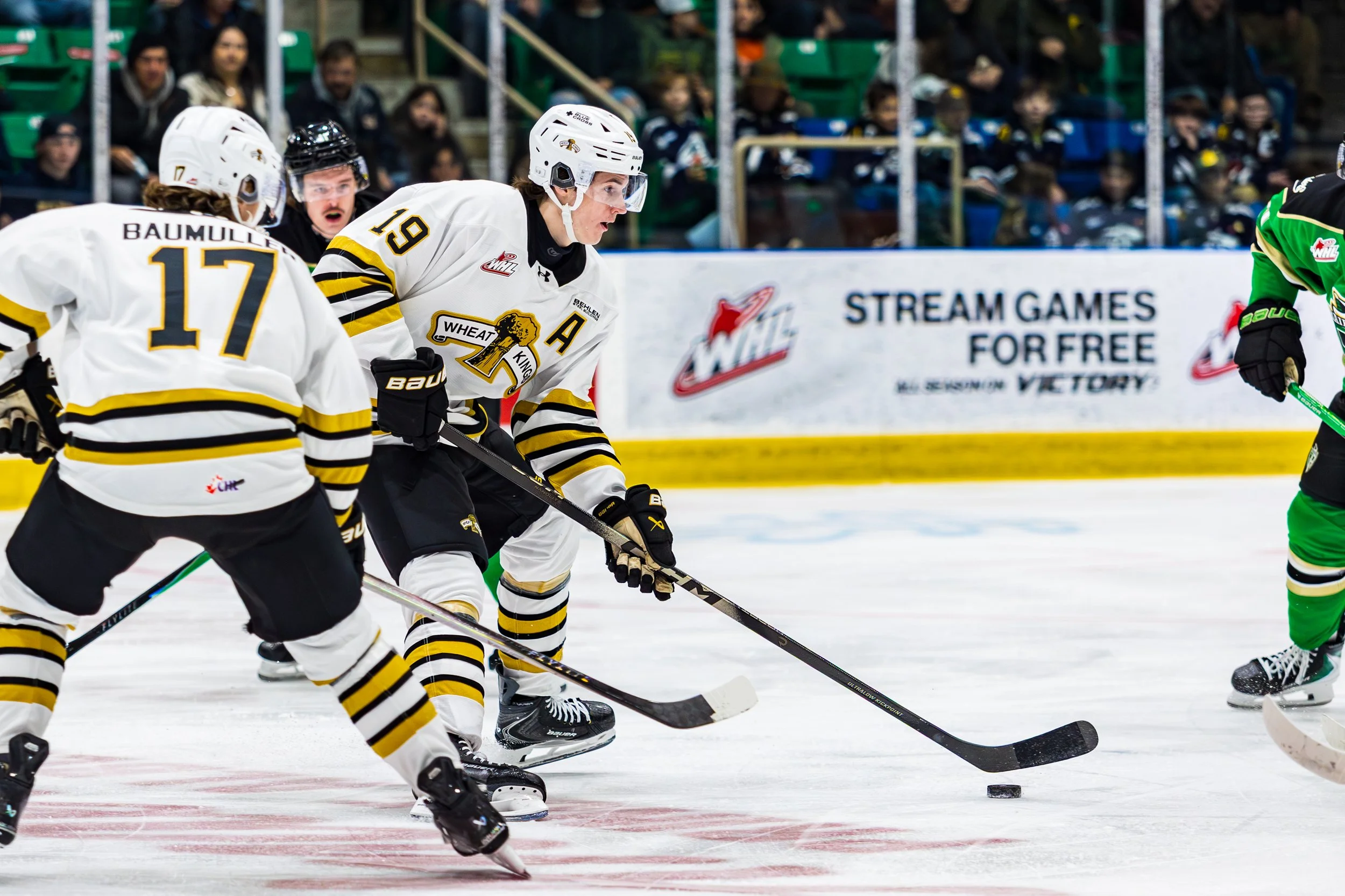 Raiders_WheatKings_112125-13.jpg