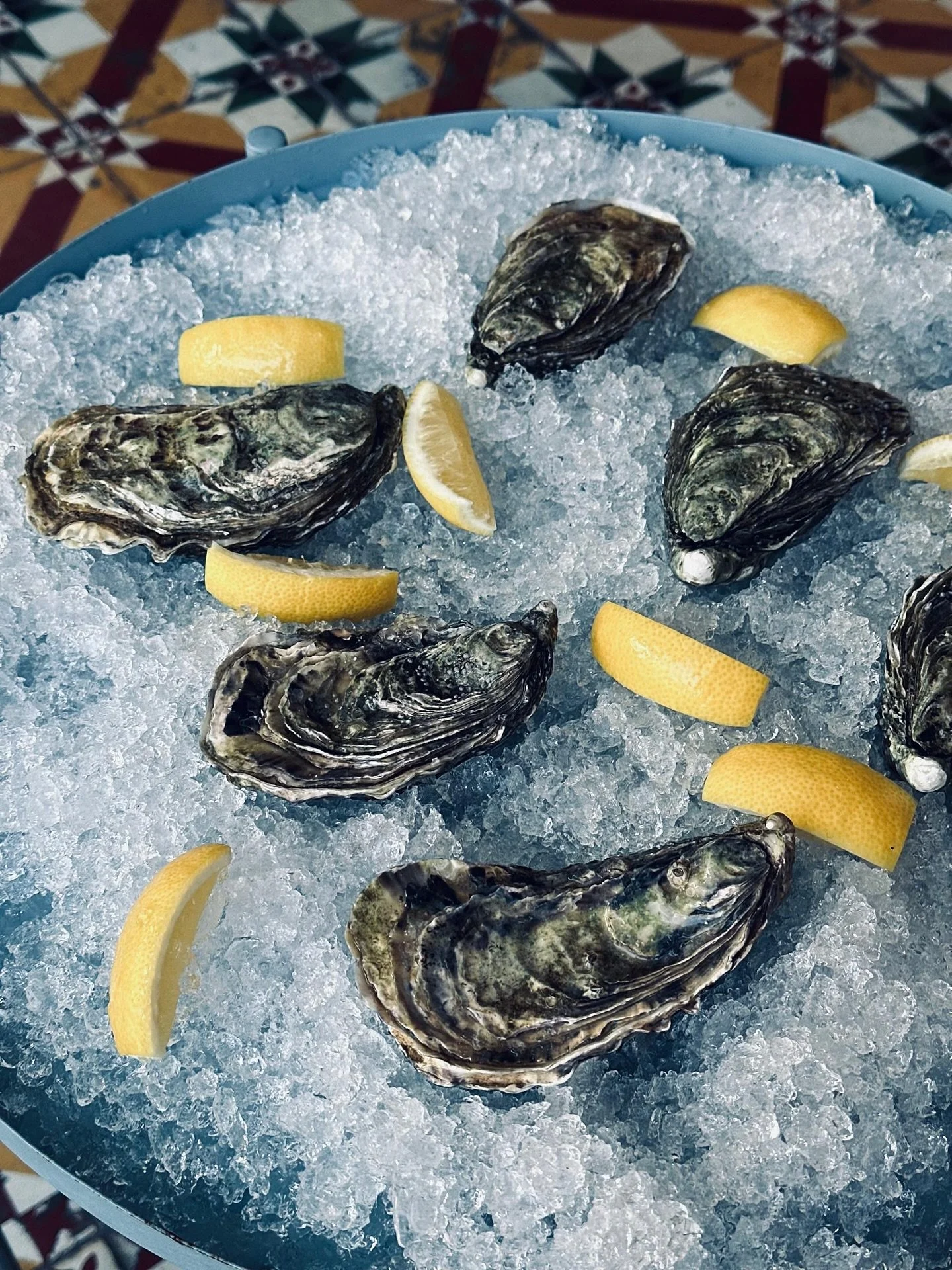 Freshness That Travels 🦪 
With over 7 years of serving oysters in Malaysia, we&rsquo;ve tasted many&mdash; but these air-flown oysters from Ireland stand out for their incredible freshness and clean ocean flavour.

These beauties travel far, but tas