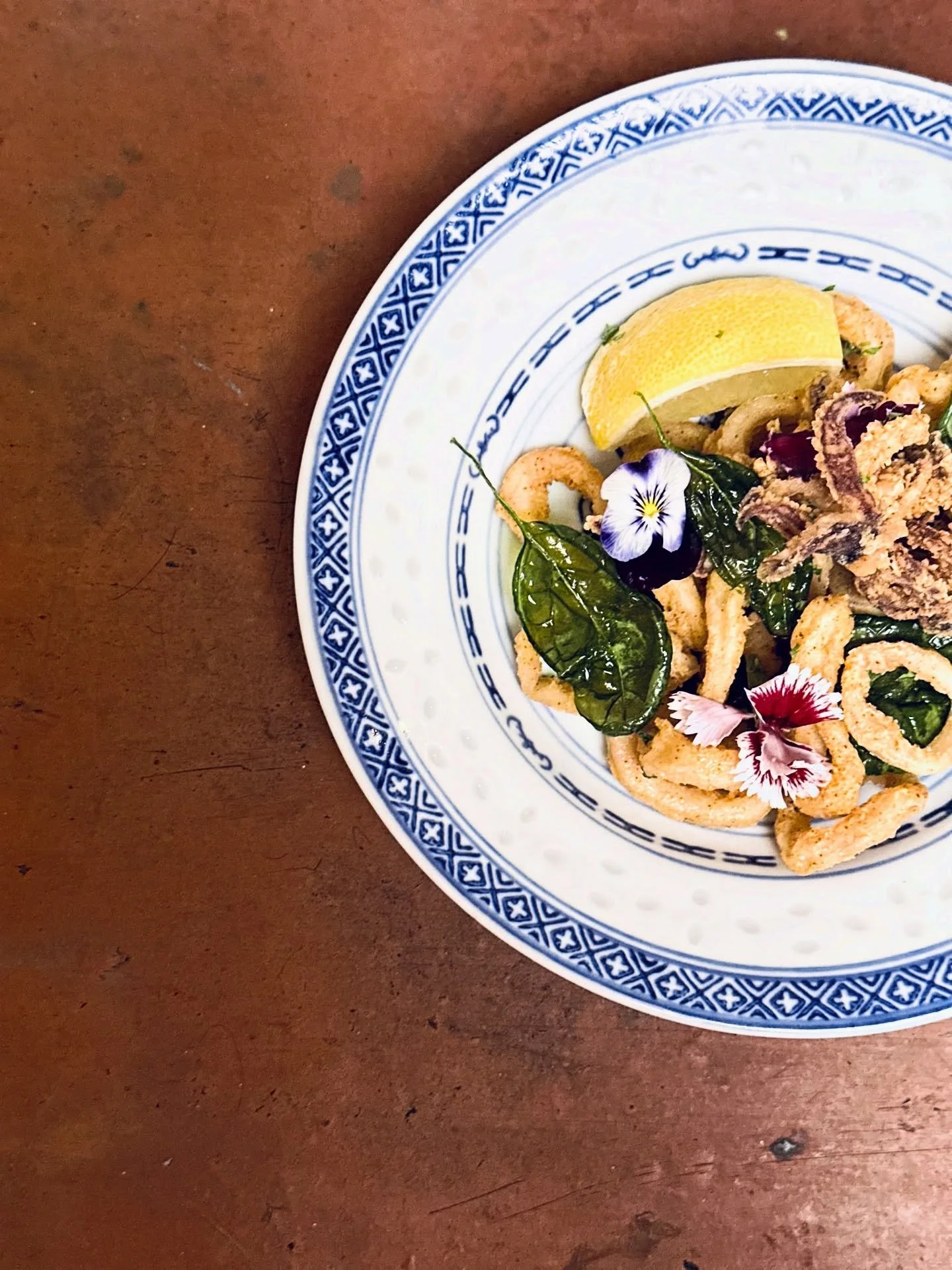 It&rsquo;s officially December ! ✨ We&rsquo;re rolling out special Christmas &amp; New Year menus &mdash; plus some sweet promos you&rsquo;ll wanna snag.

And yes, our fresh oyster delivery is every week, so swing by for oysters + a glass of wine if 