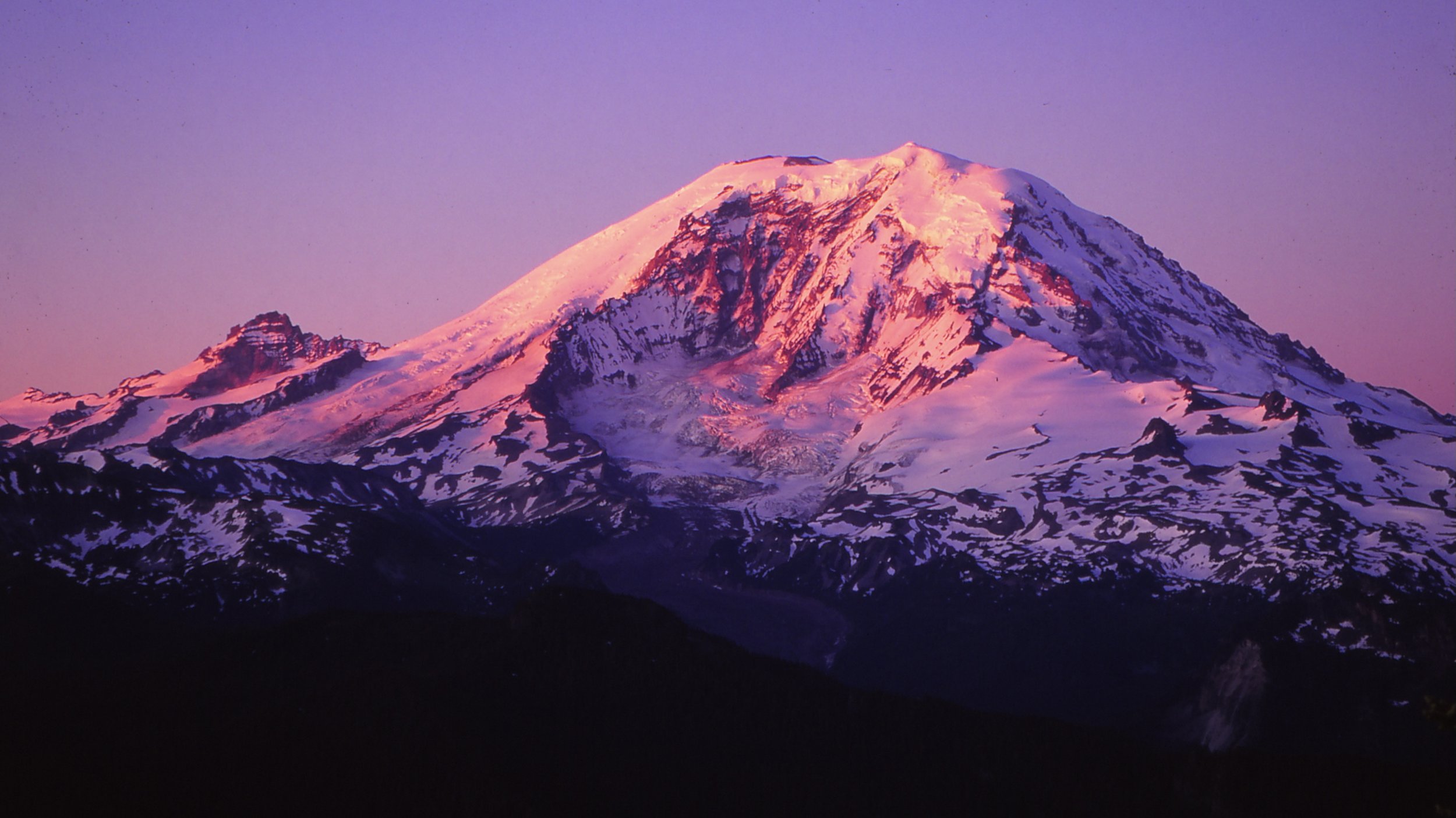 Sunrise on Mt. Rainier from the summit of Bearhead Mountain, Mt. Baker-Snoqualmie Natl. Forest