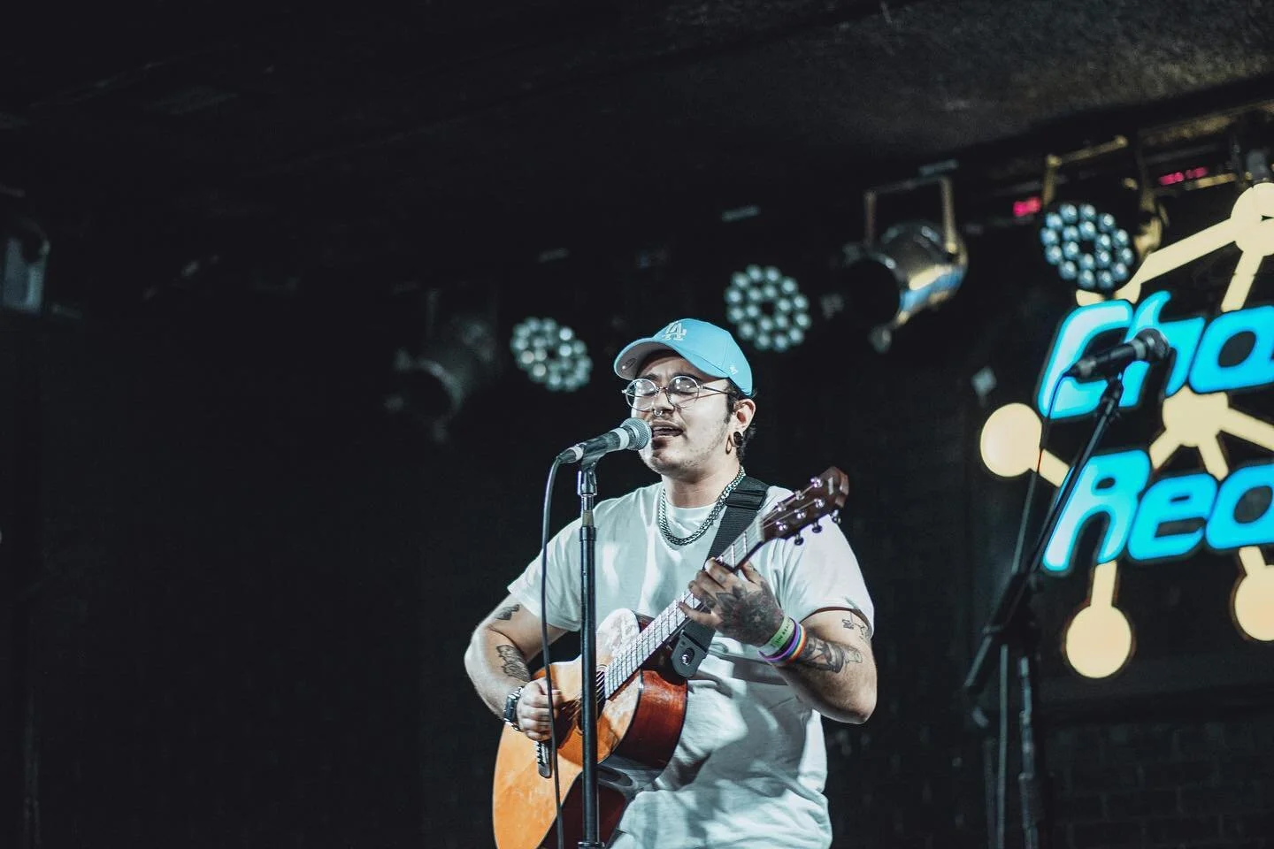 Gabriel&rsquo;s show at chain reaction ✨

#photography #nikon #concert #concertphotography #photographer #85mm