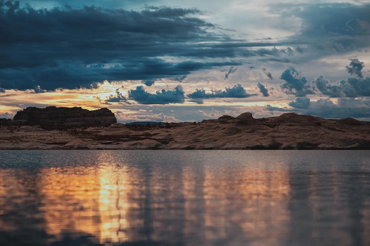 🌄☺️

#lakepowell #grandcanyon #zionnationalpark #sunrise #photography #landscapephotography #zion #zioncanyon #photography #nikon #vsco