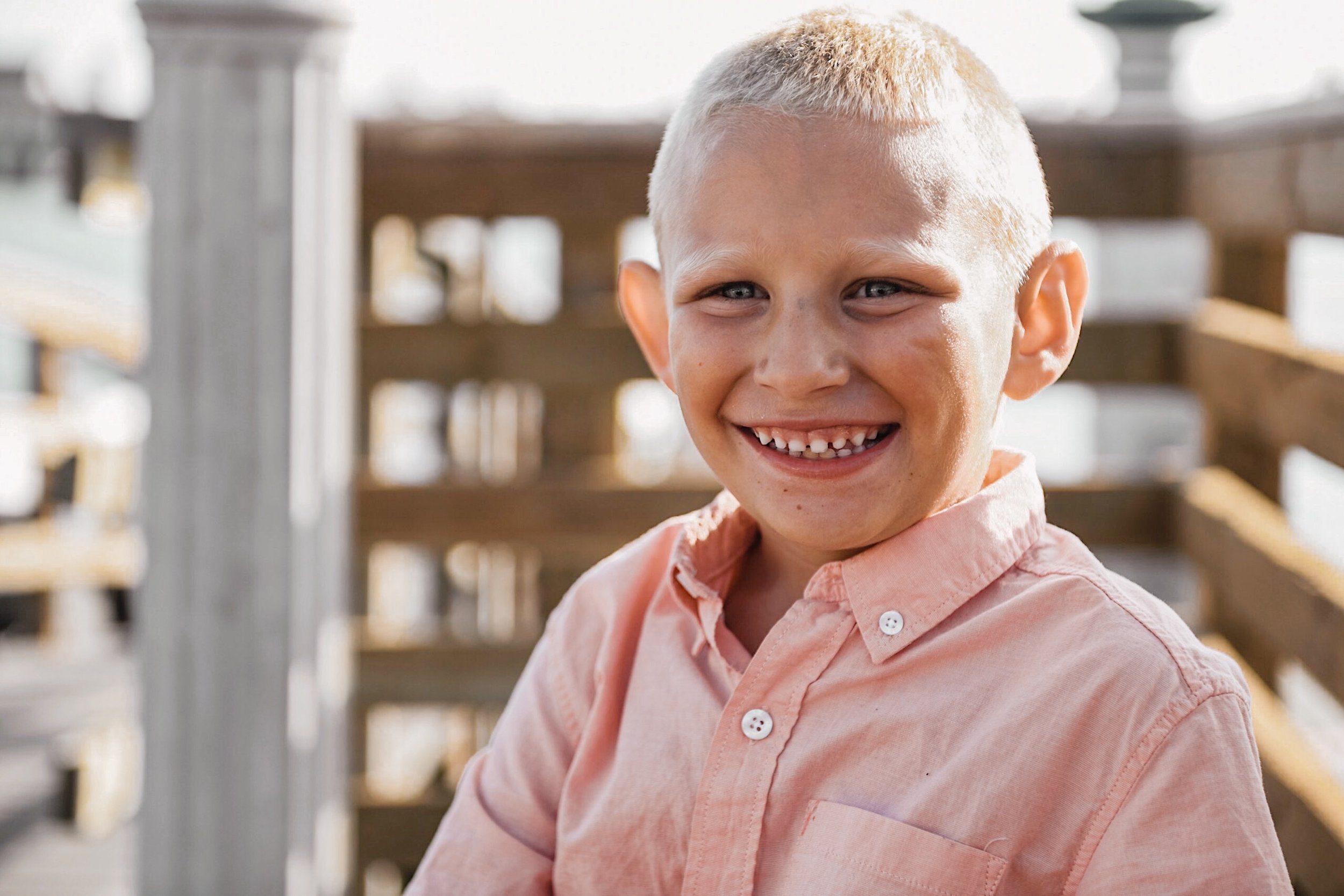 Child portrait in Newport Beach during summer by Charlie ogden