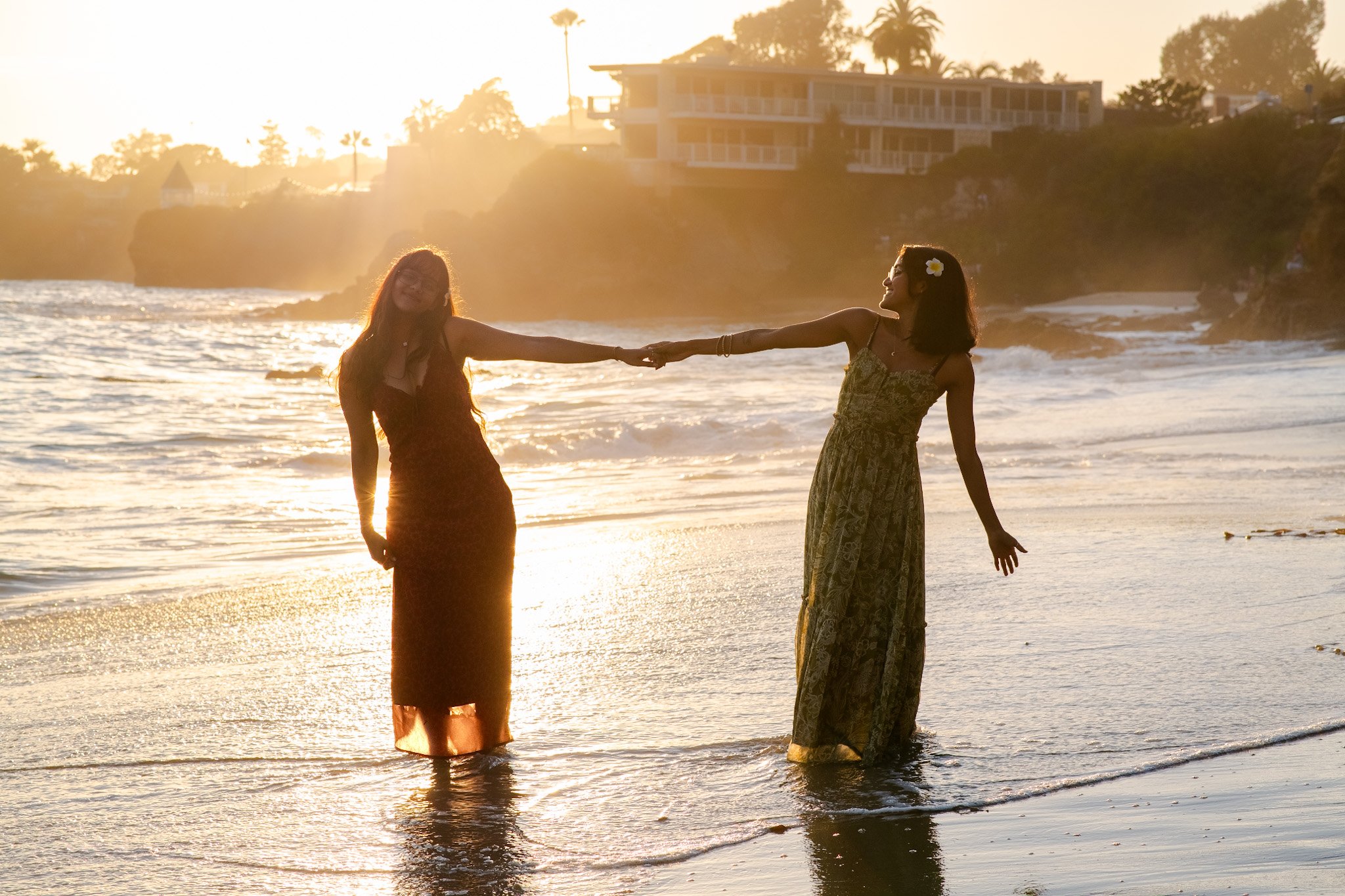 Sister portrait family photoshoot in Laguna beach