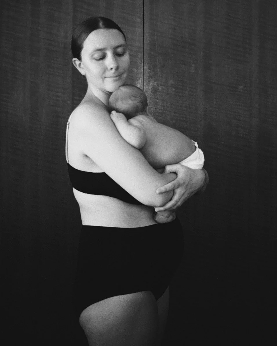 A gentle guide to your first 40 days postpartum