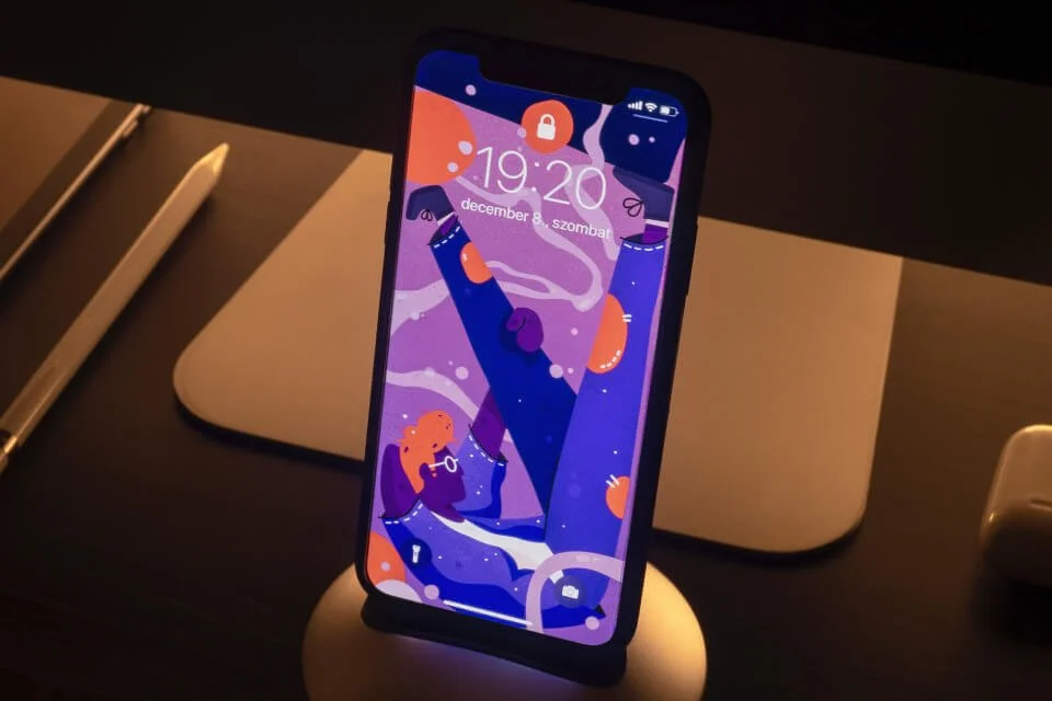 Template website vs. Custom design. Which is right for me?