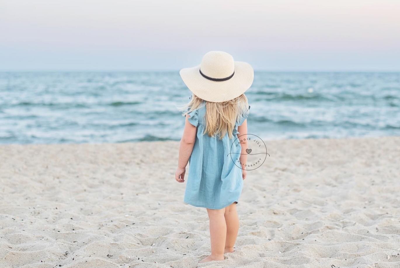 Swipe ➡️ to see same beach, same &quot;baby&quot;, same hat 🥲 How do we slow down time?!?