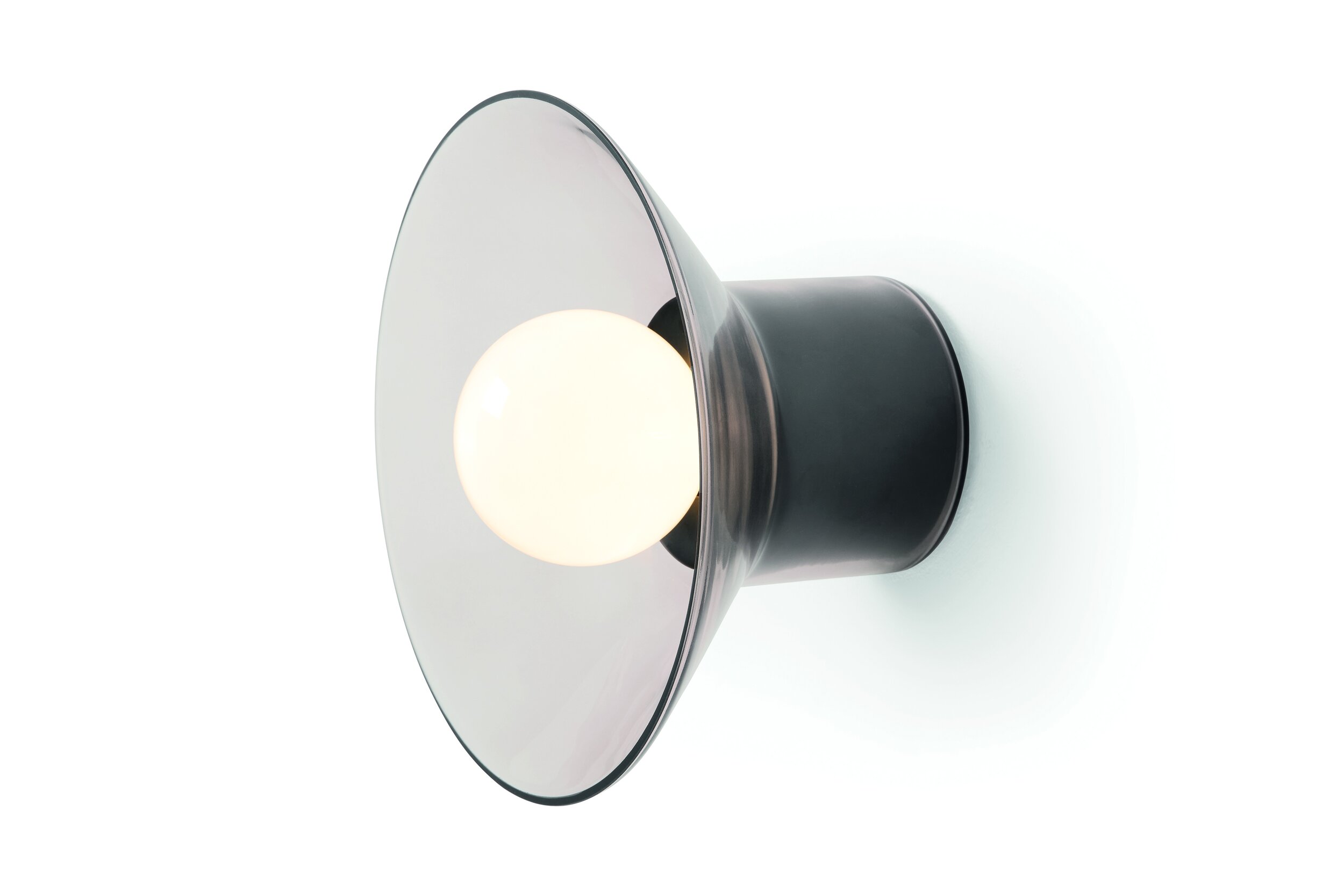 WLPLEN001BLK-UK_Lens-Wall-Light-Black-Smoke-Glass_LB01_PS_PR.jpg