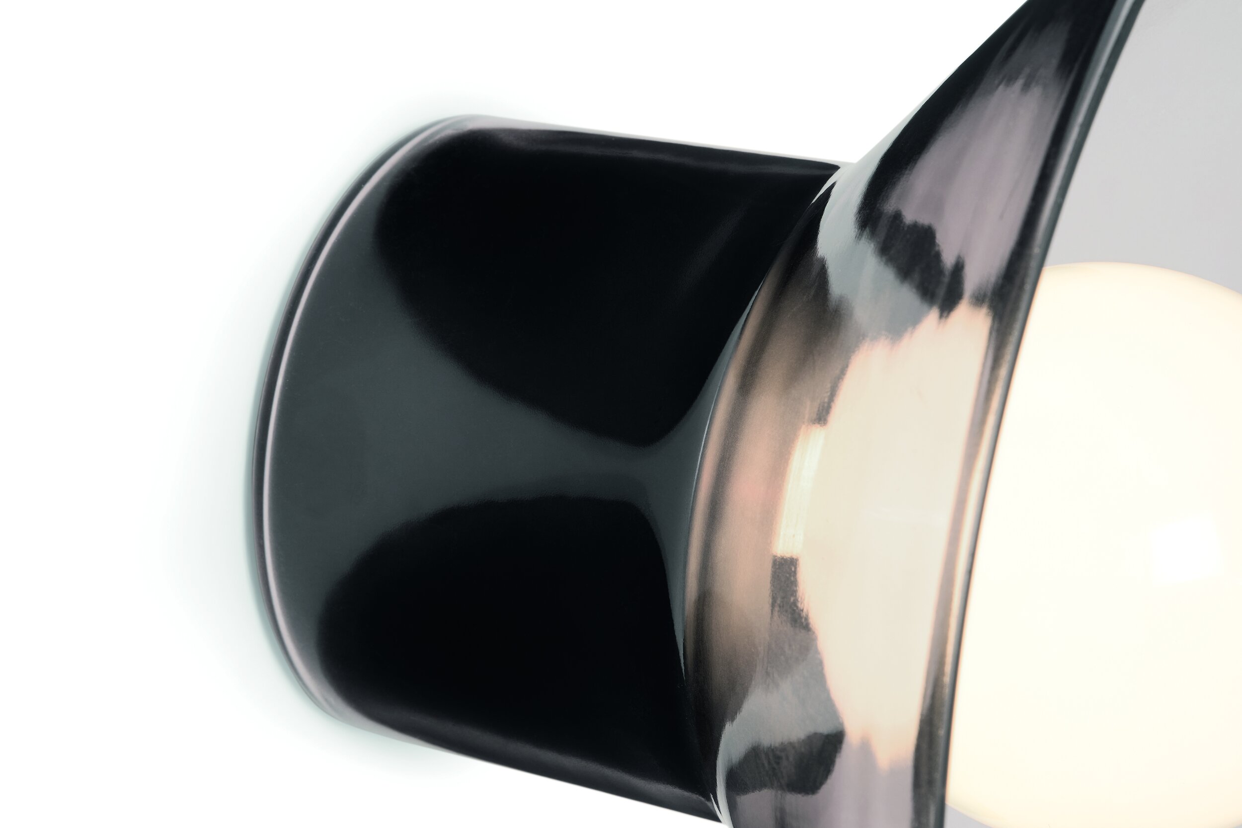 WLPLEN001BLK-UK_Lens-Wall-Light-Black-Smoke-Glass_LB05_DT_PR.jpg