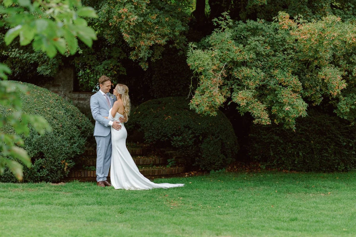 Relaxed and Chic wedding at Ridge Farm, Surrey