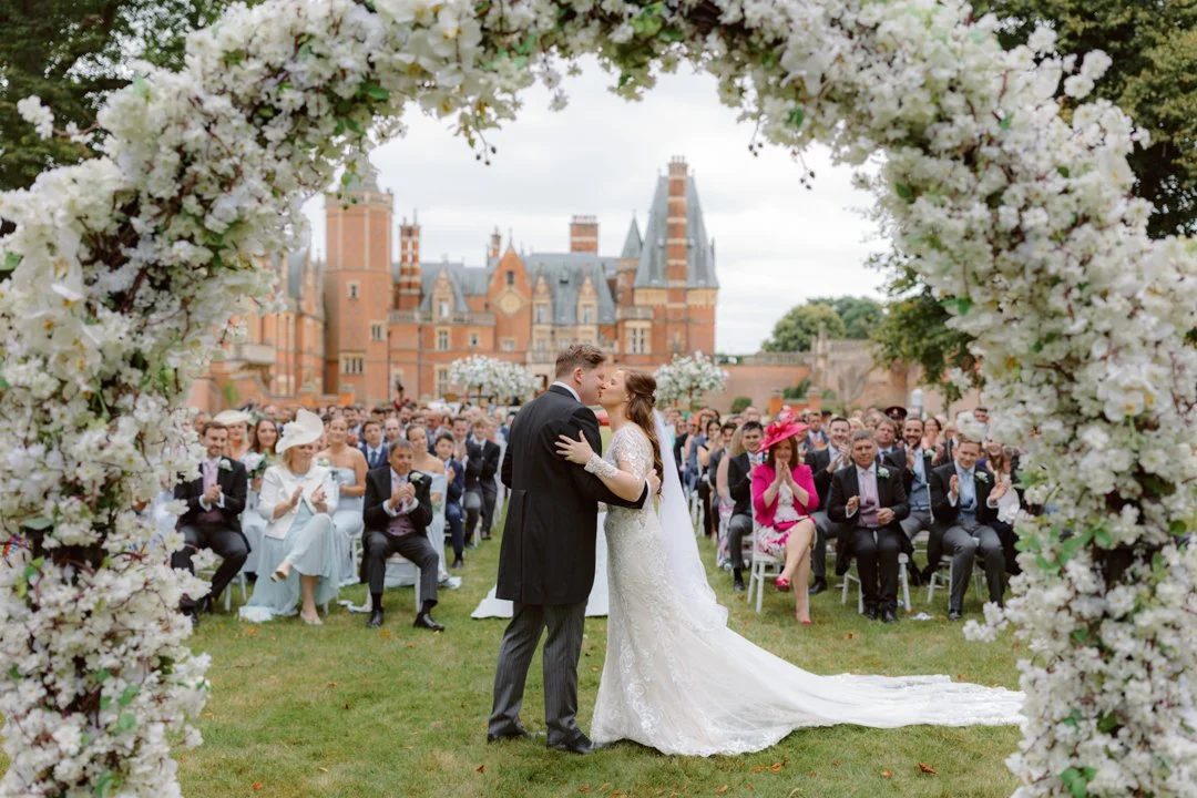 Fun Lavish Summer Wedding At Minley Manor Yana Nova Photography Fun Lavish Summer Wedding At Minley Manor Yana Nova Photography
