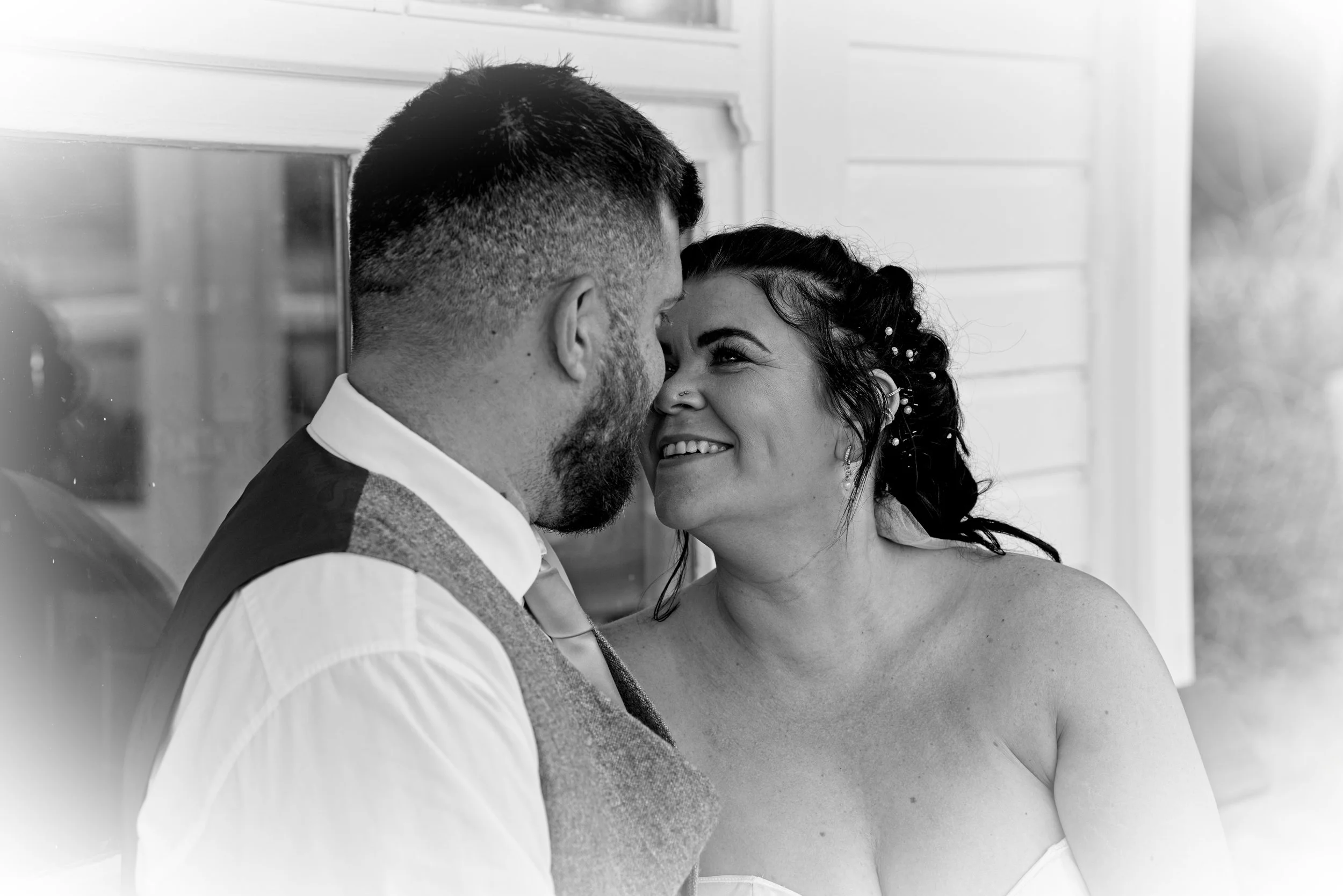 Capturing Love Stories in Shakespearean Splendor: Photographing Weddings in Stratford Upon Avon