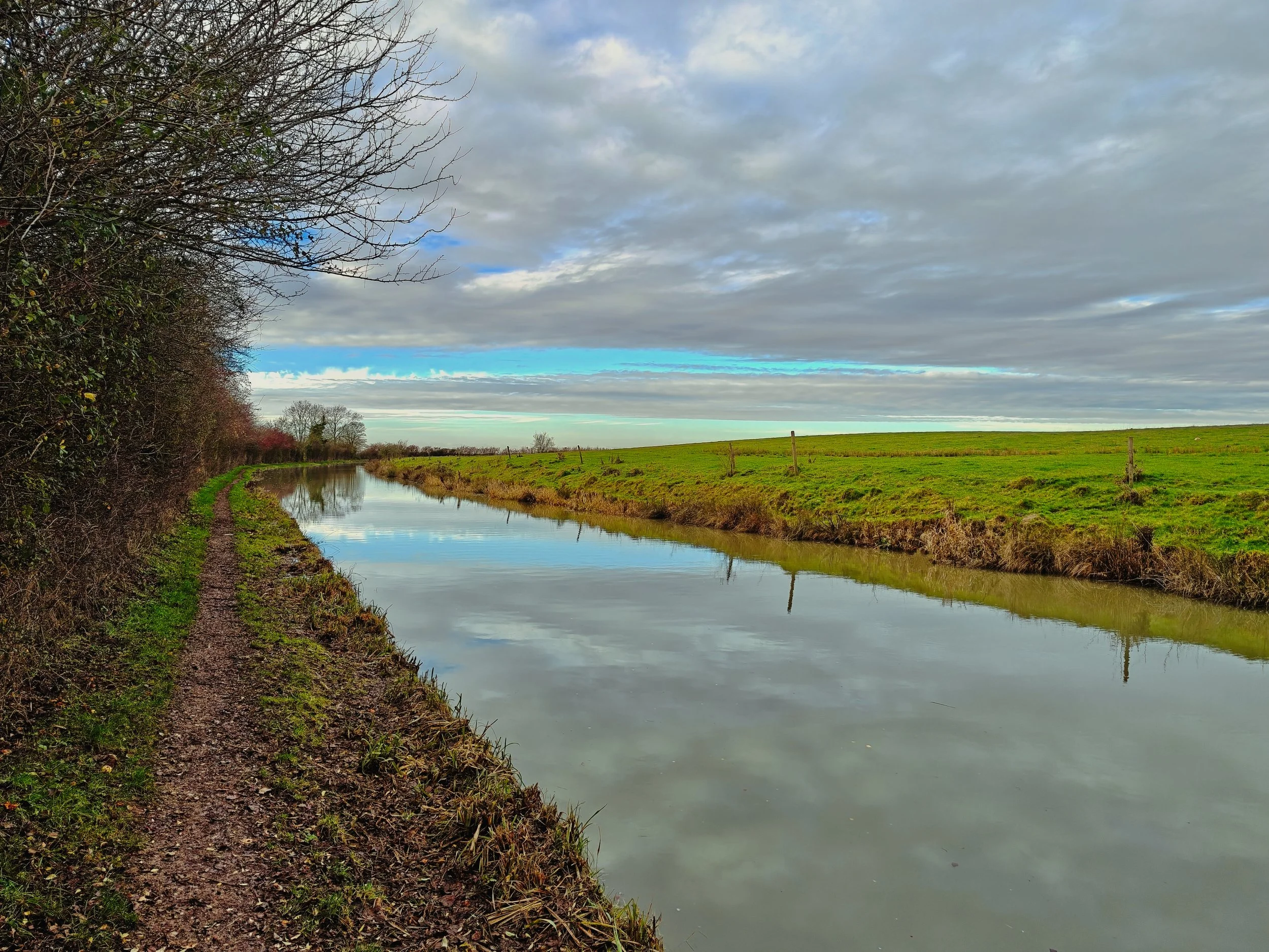 Field Notes: Walking the Grand Union Canal between Napton and Stockton
