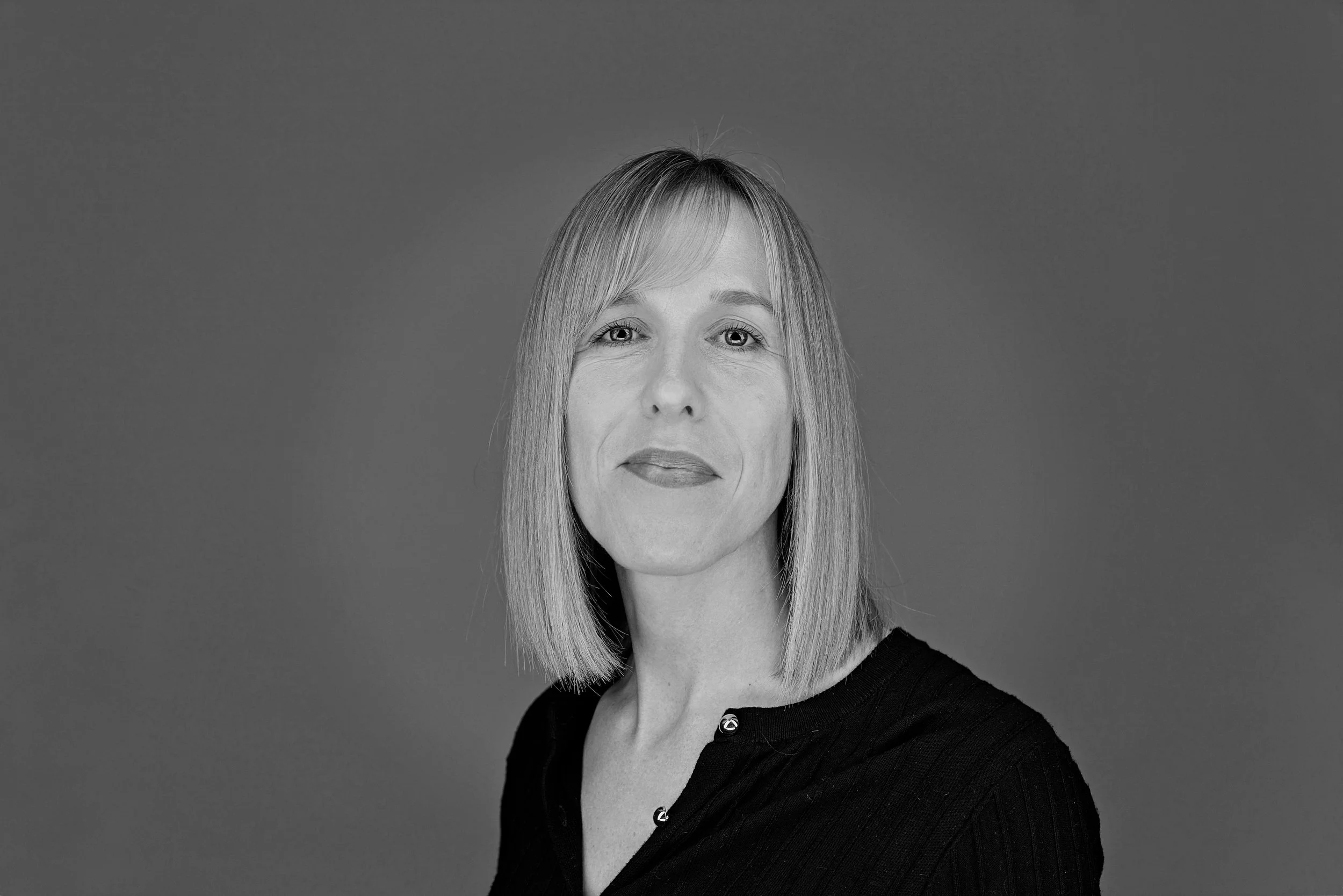 Understanding Headshot Styles: Choosing the Right Lighting for You